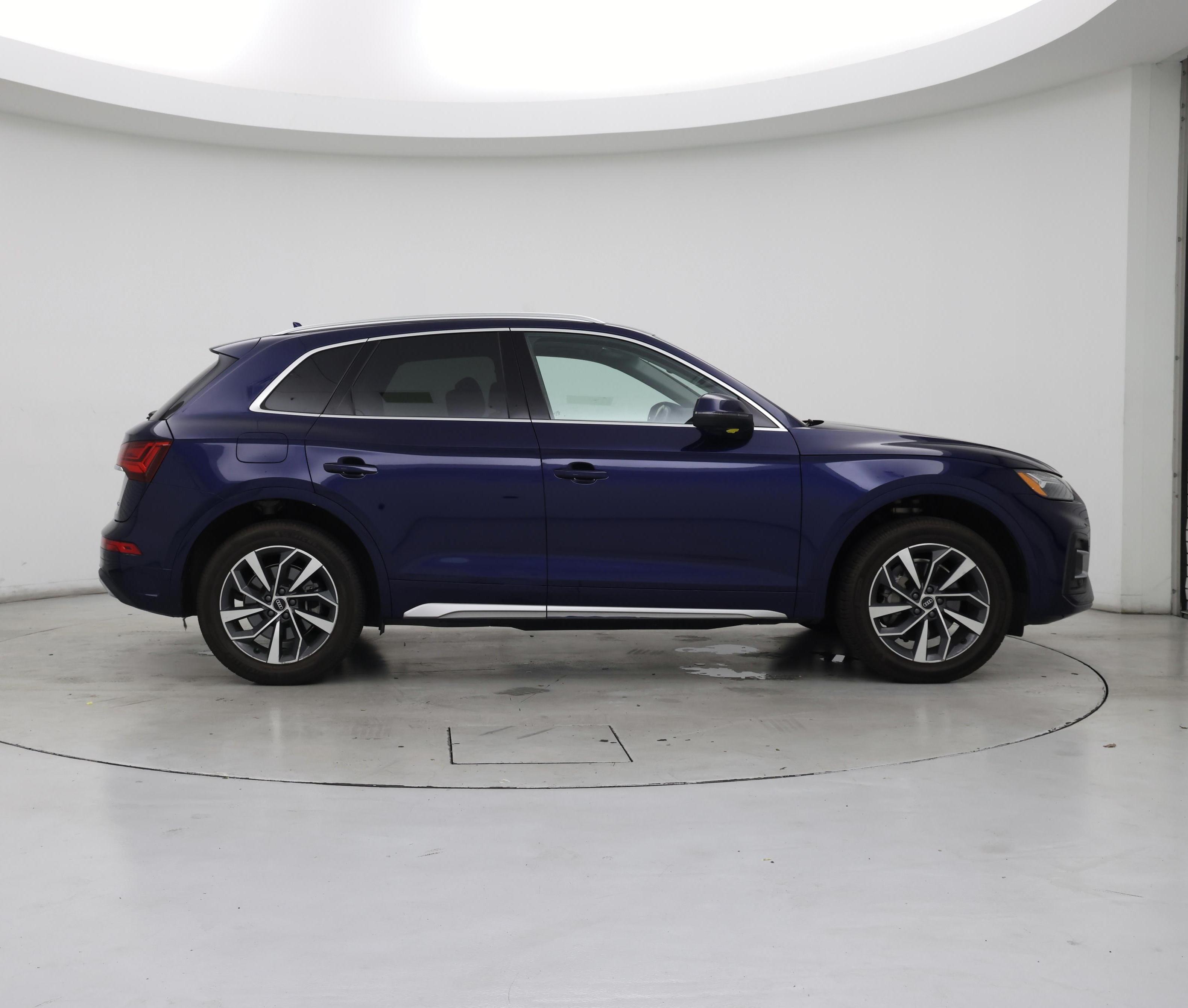 Thumbnail: 2021 Audi Q5 - 7