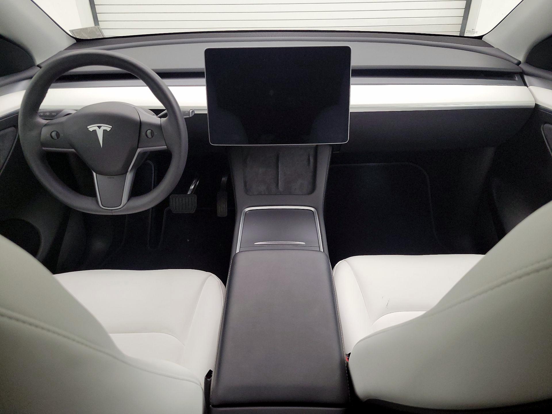 Thumbnail: 2023 Tesla Model Y - 9