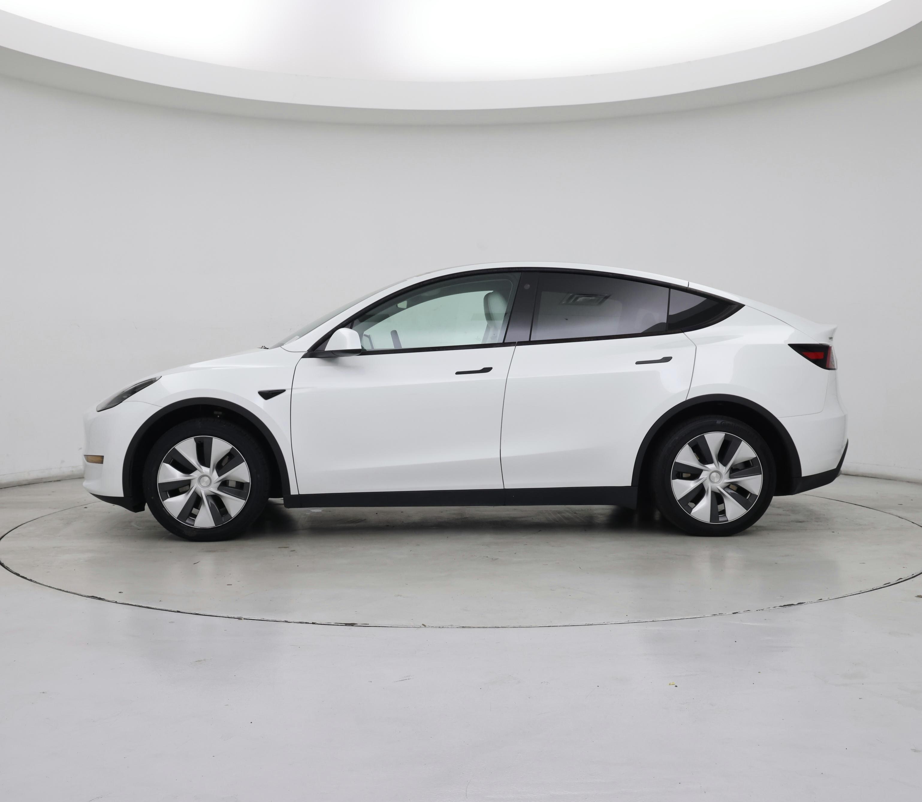 Thumbnail: 2023 Tesla Model Y - 3