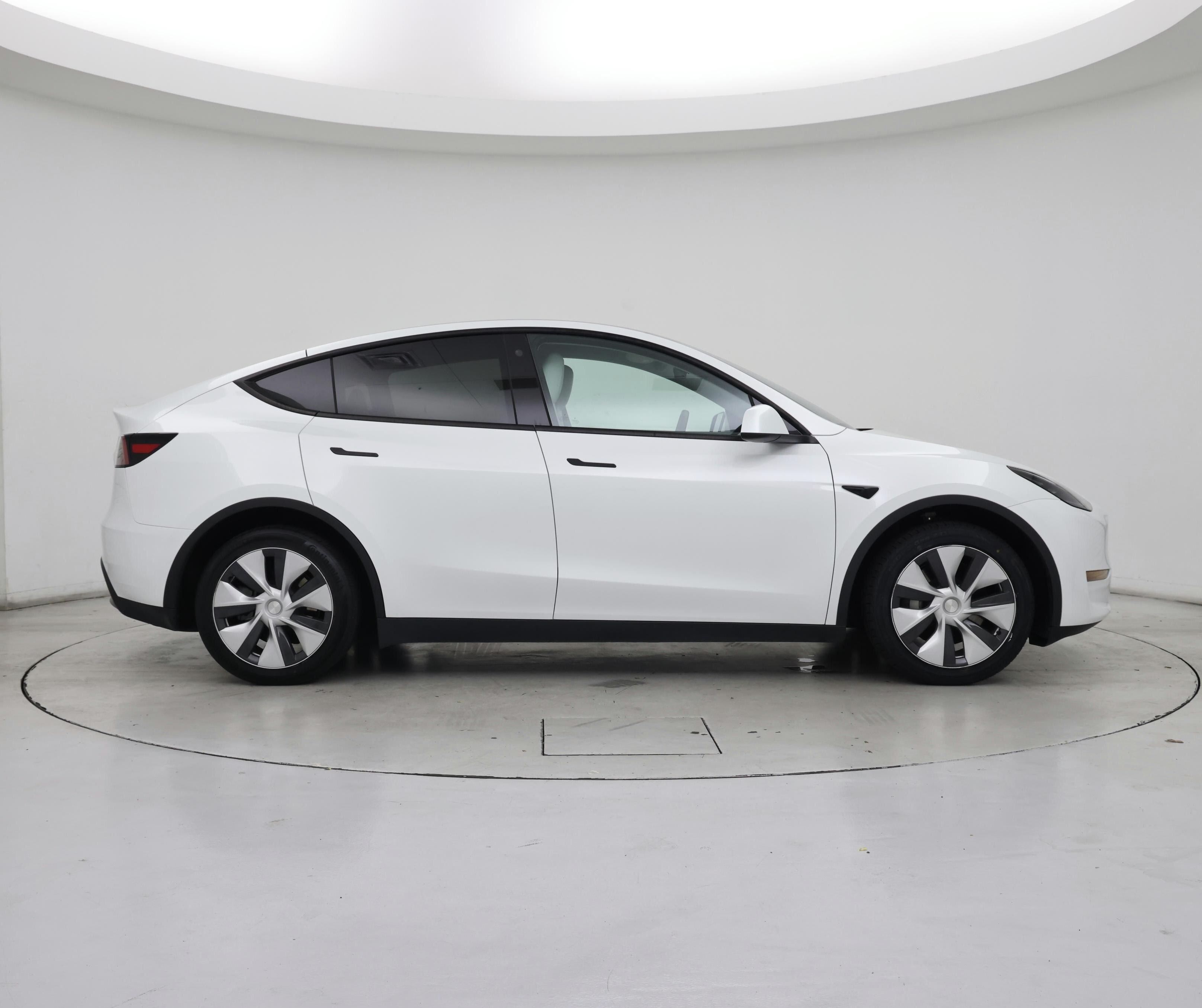 Thumbnail: 2023 Tesla Model Y - 7