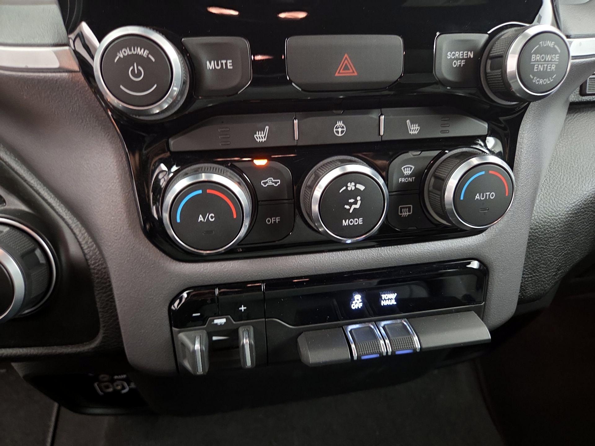 Thumbnail: 2023 RAM 1500 - 17