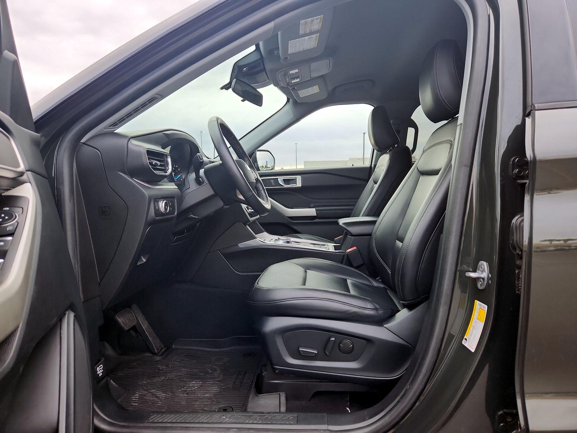 Thumbnail: 2022 Ford Explorer - 9
