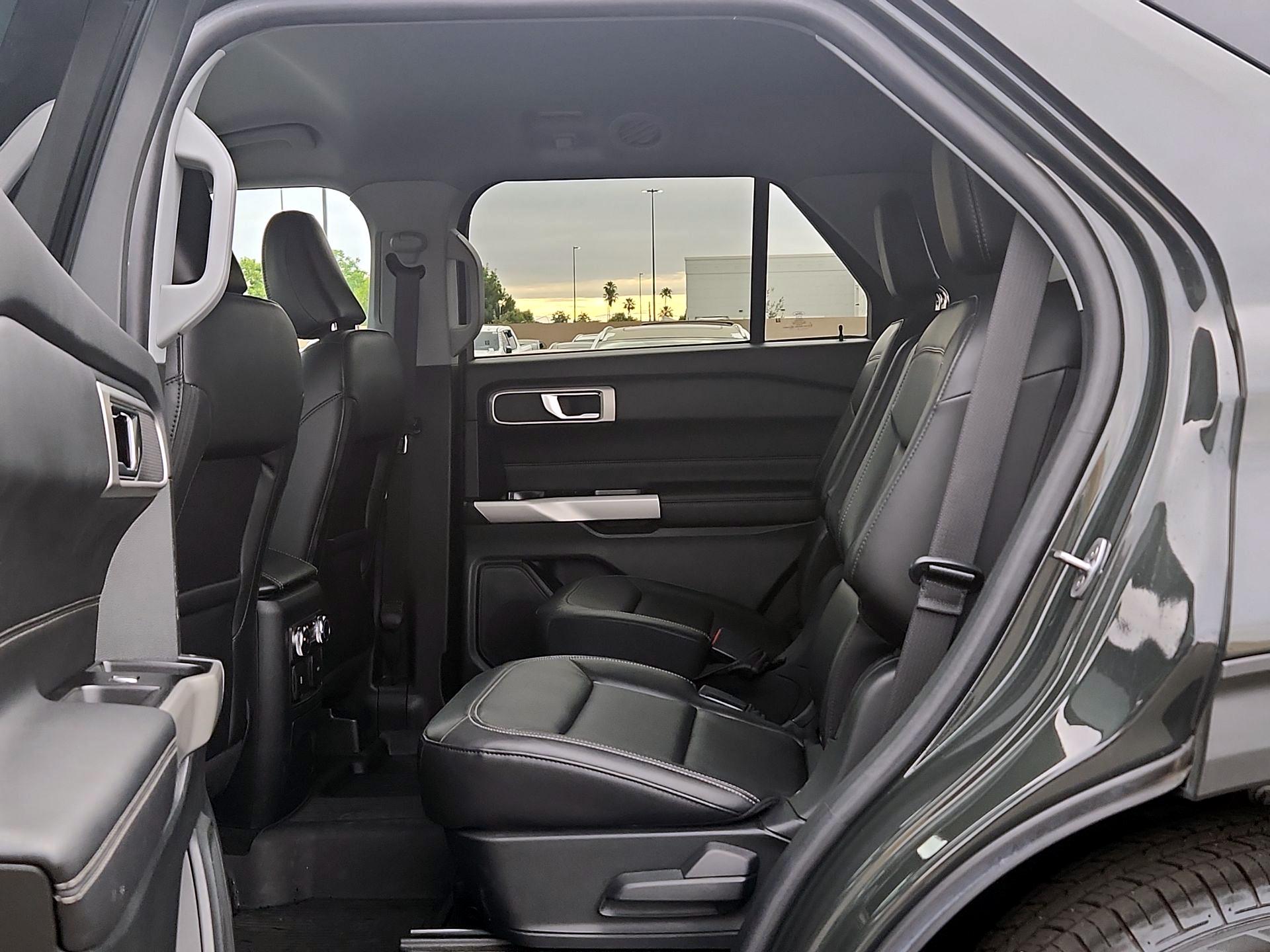 Thumbnail: 2022 Ford Explorer - 17