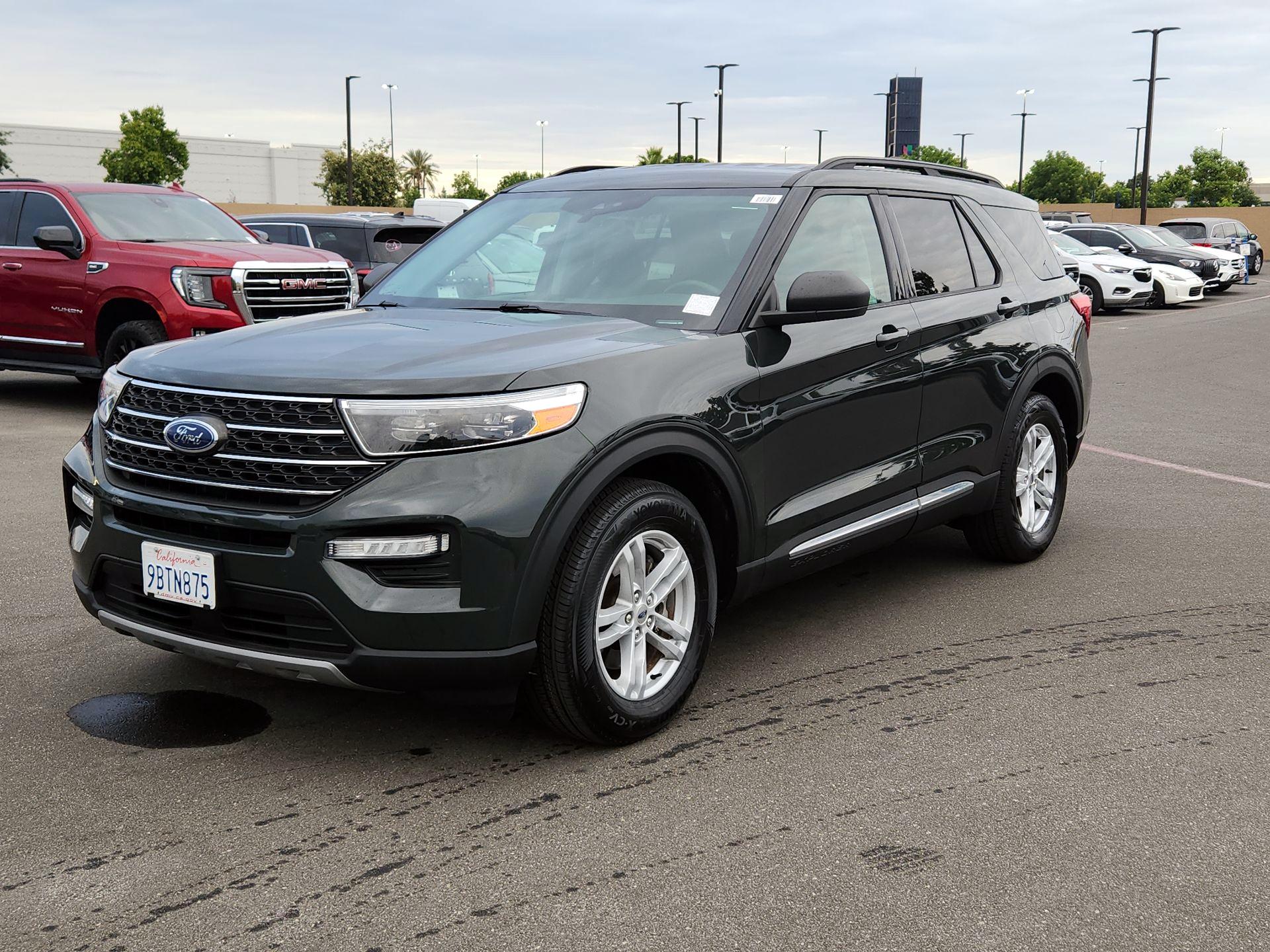 Thumbnail: 2022 Ford Explorer - 3