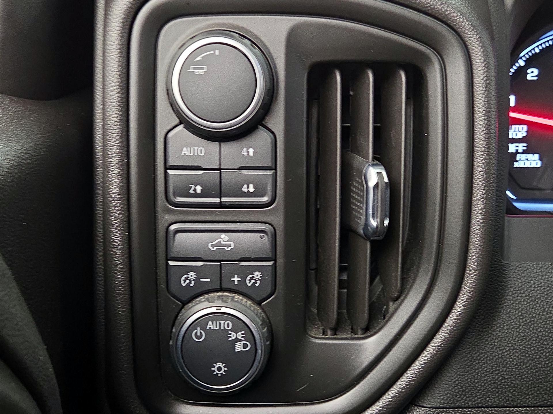 Thumbnail: 2023 Chevrolet Silverado 1500 - 13