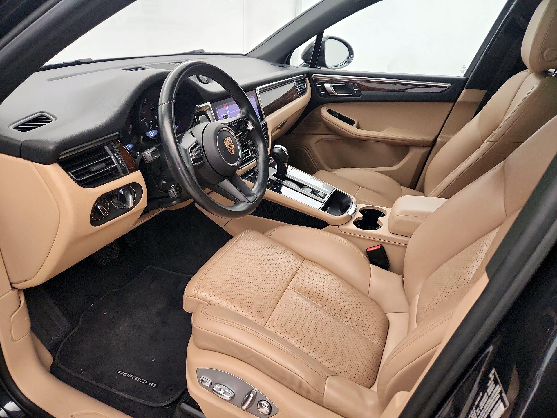 Thumbnail: 2022 Porsche Macan - 11
