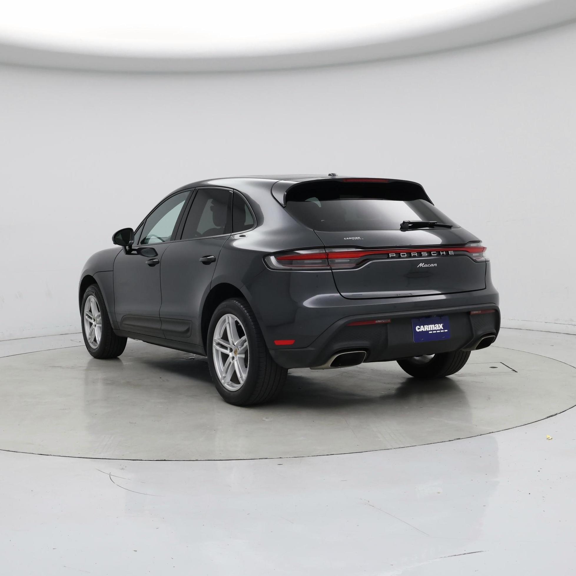 Thumbnail: 2022 Porsche Macan - 2