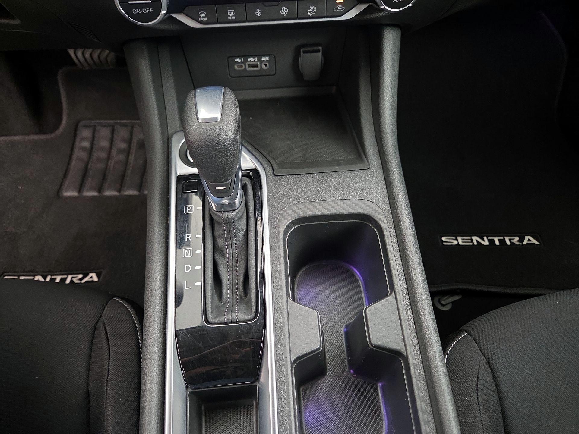 Thumbnail: 2020 Nissan Sentra - 17