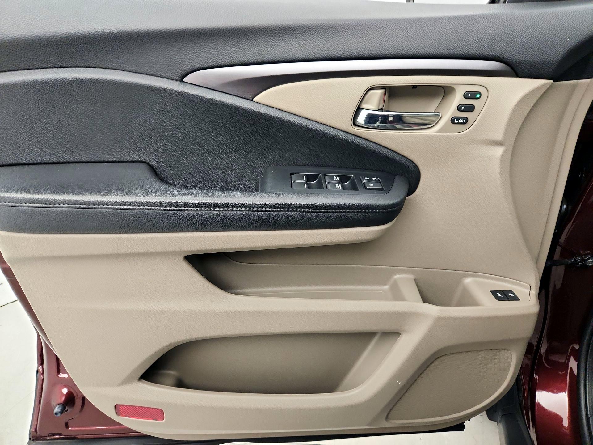 Thumbnail: 2022 Honda Pilot - 12