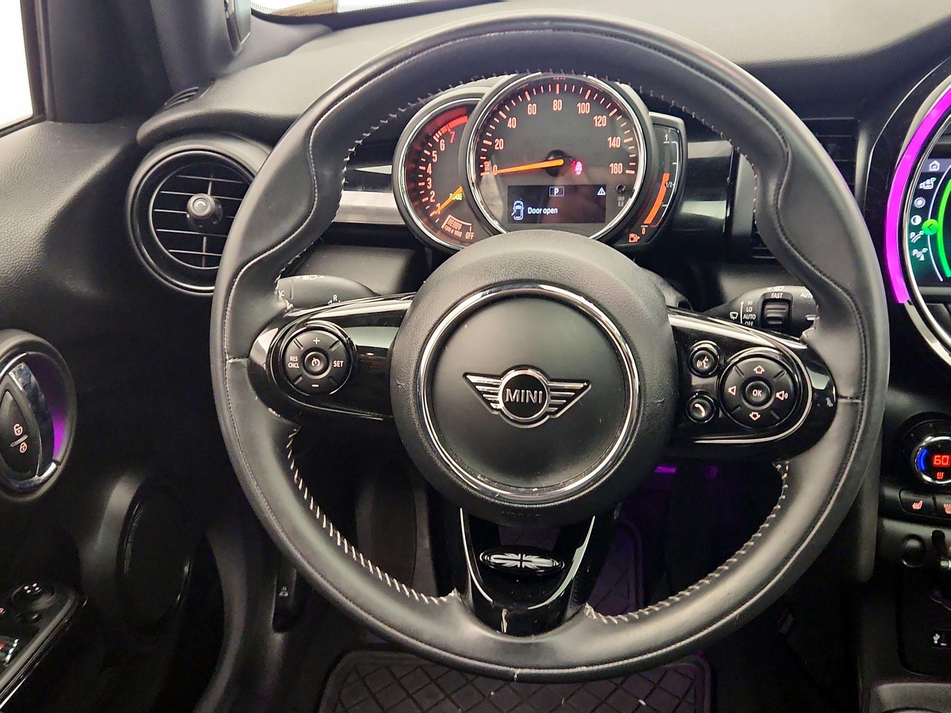 Thumbnail: 2020 MINI Cooper Hardtop - 10