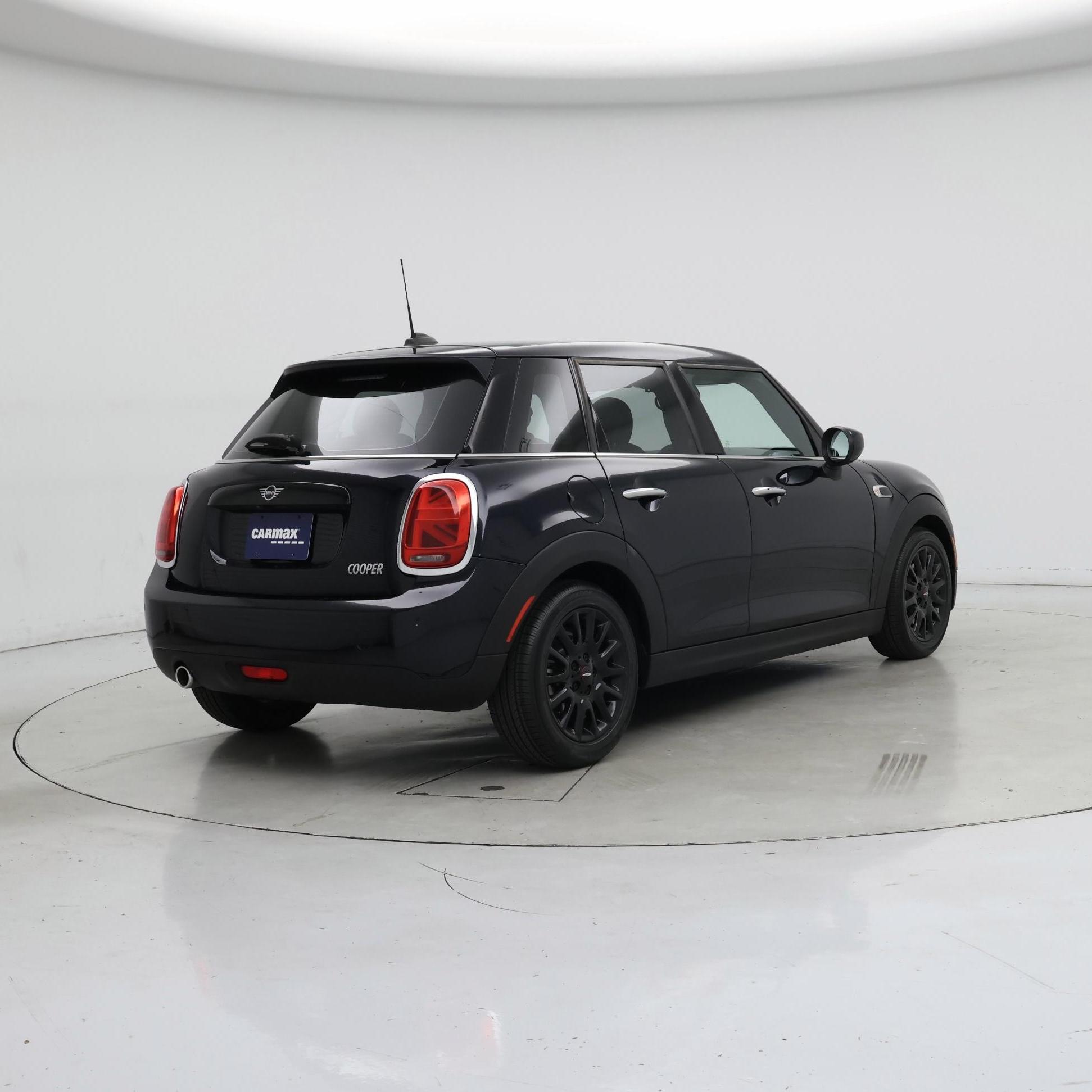 Thumbnail: 2020 MINI Cooper Hardtop - 8