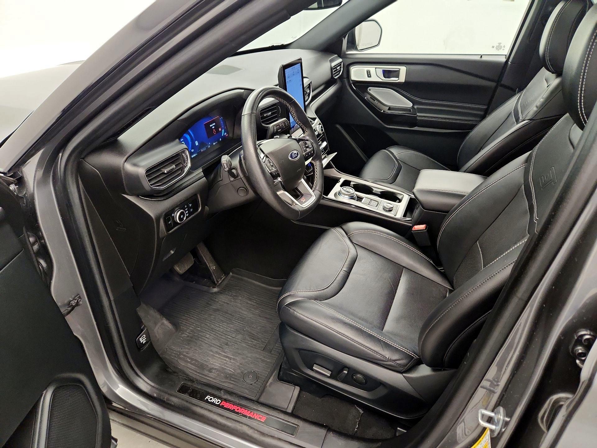 Thumbnail: 2023 Ford Explorer - 11