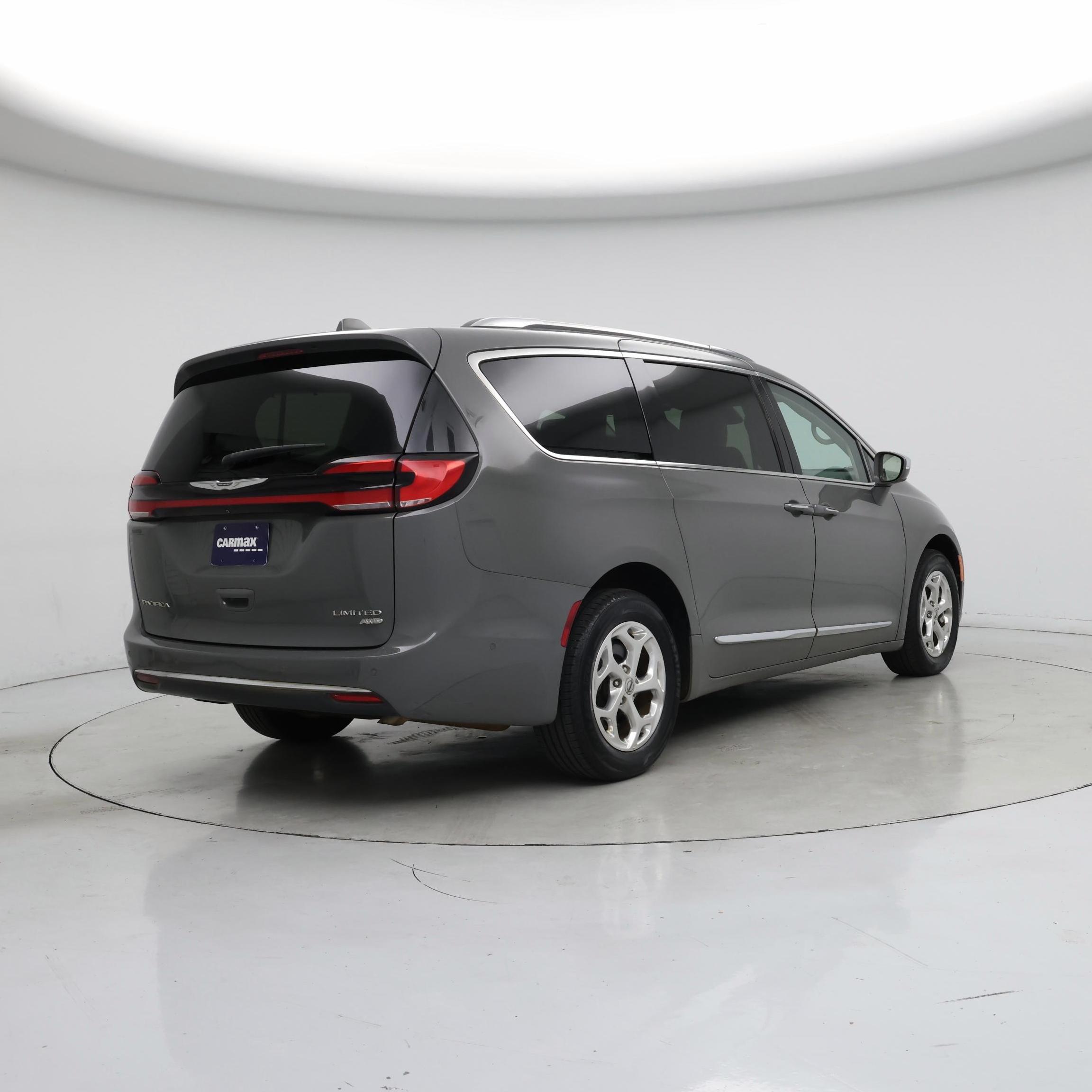 Thumbnail: 2021 Chrysler Pacifica - 8