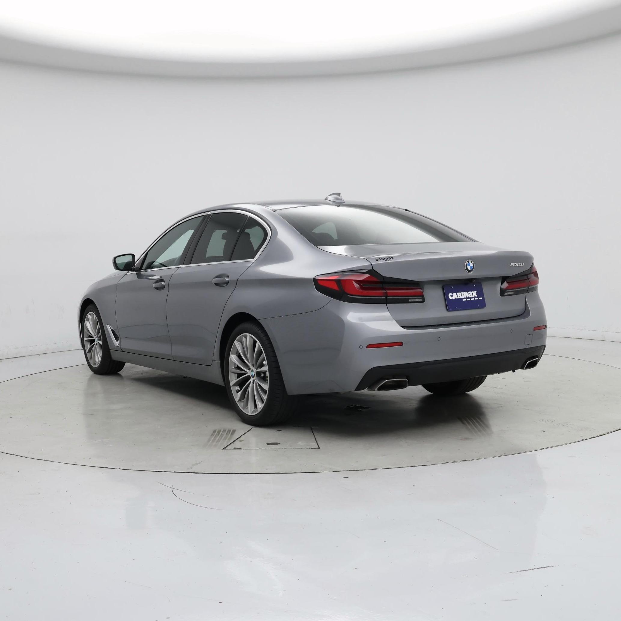 Thumbnail: 2023 BMW 5 Series - 2