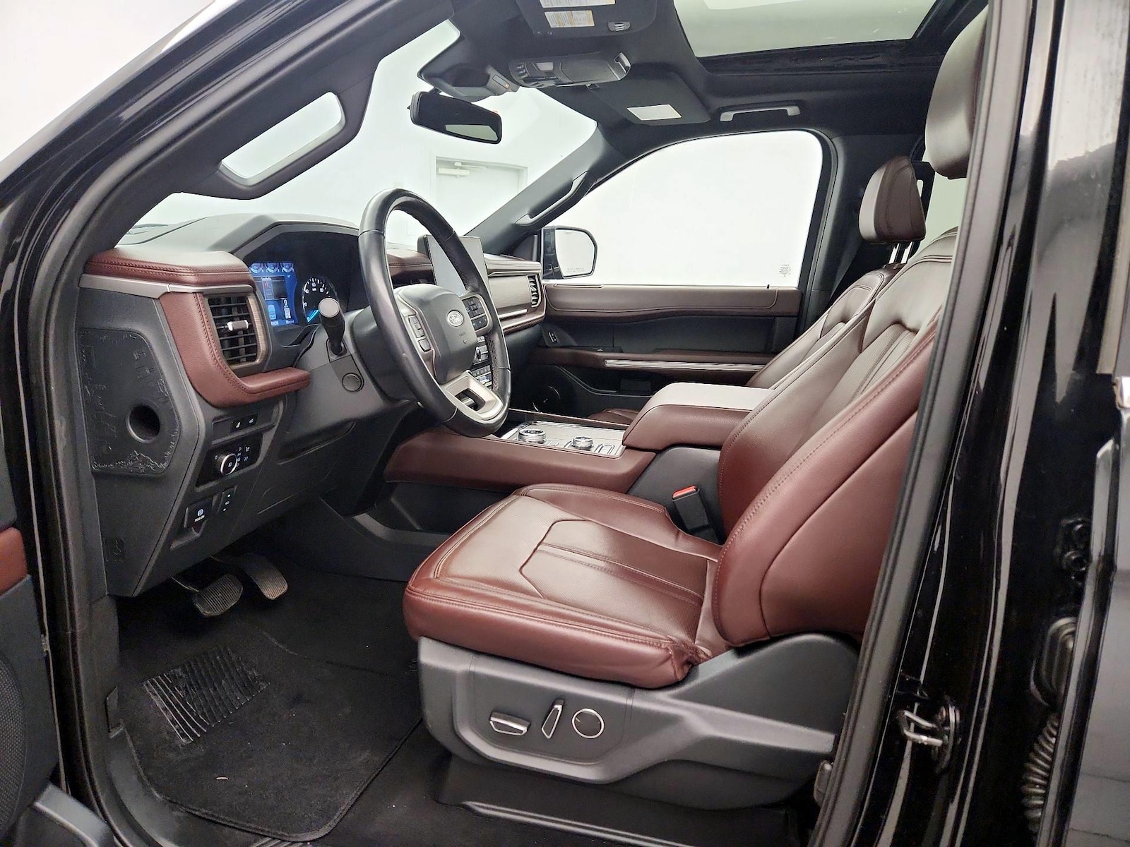 2024 Ford Expedition Limited - Photo 12