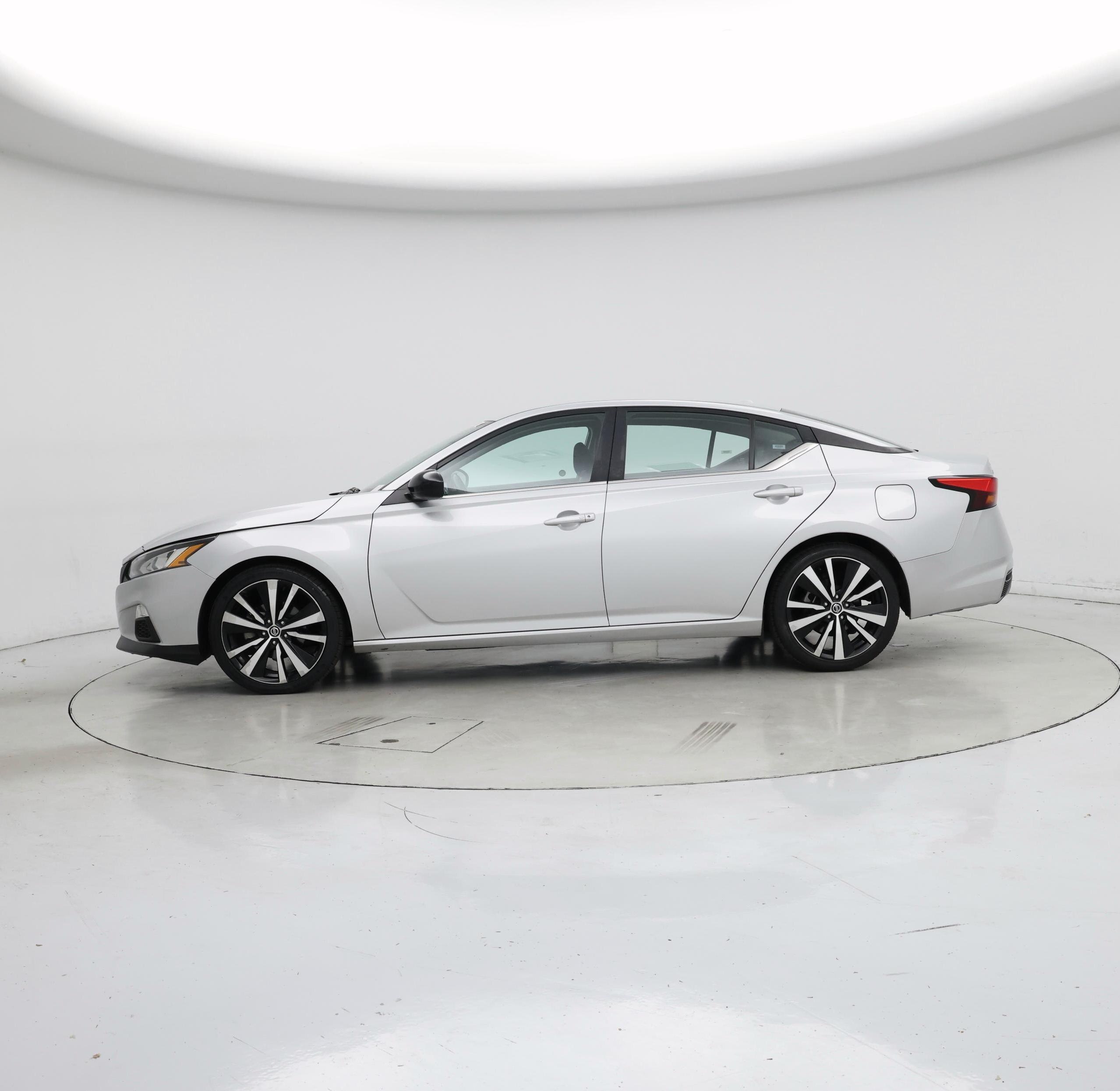 Thumbnail: 2021 Nissan Altima - 3