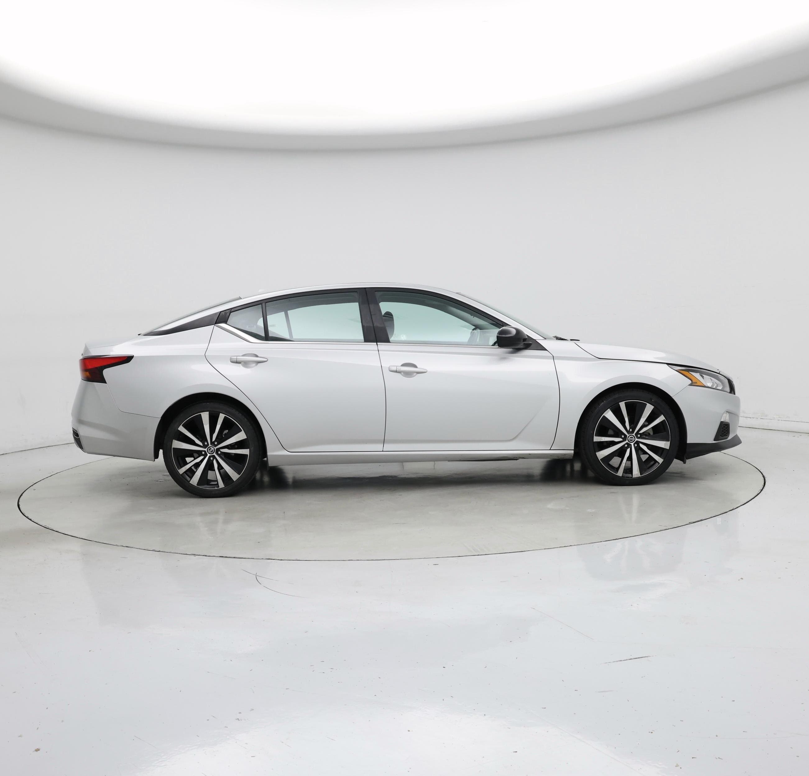 Thumbnail: 2021 Nissan Altima - 7