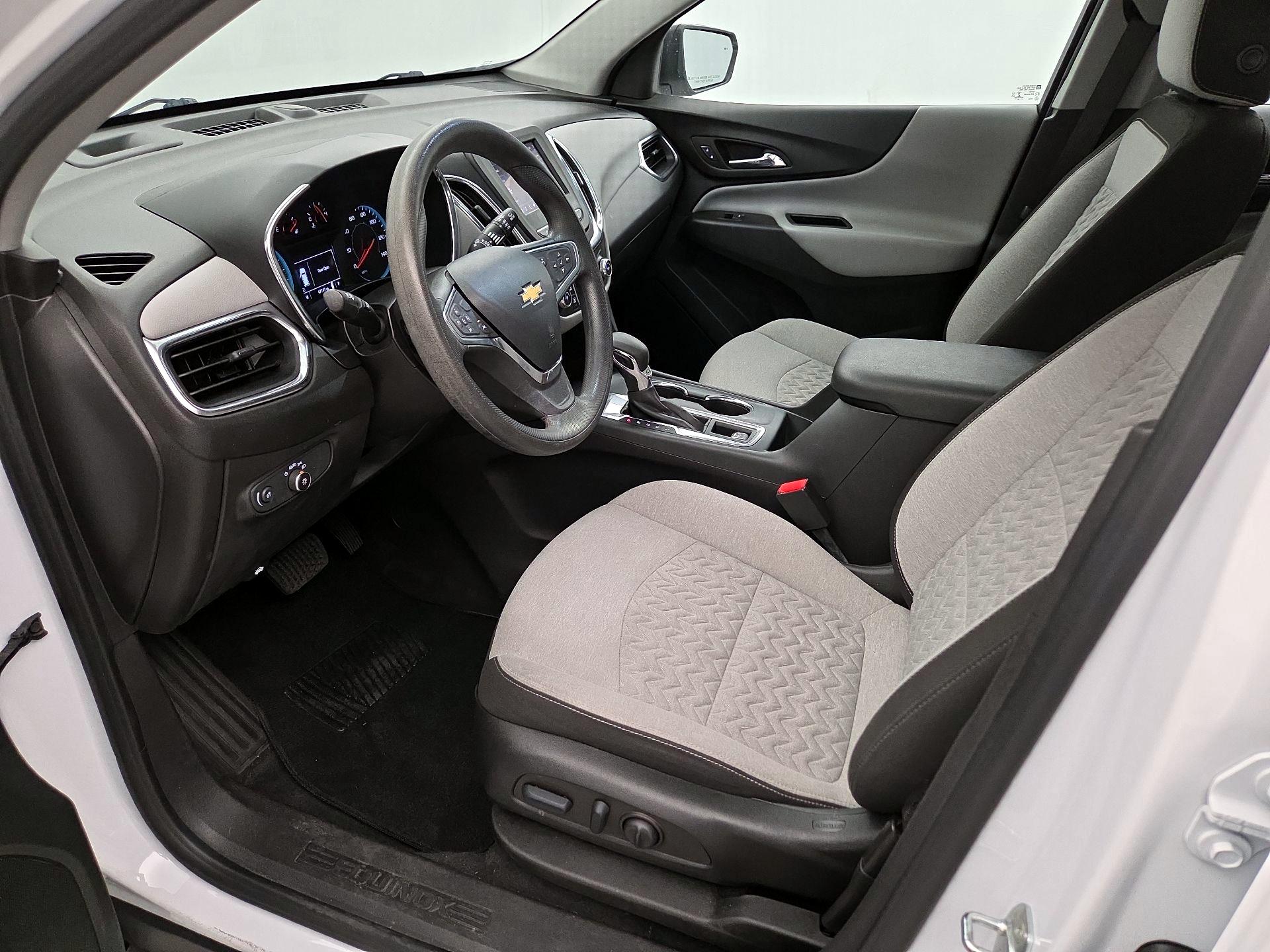 Thumbnail: 2022 Chevrolet Equinox - 11
