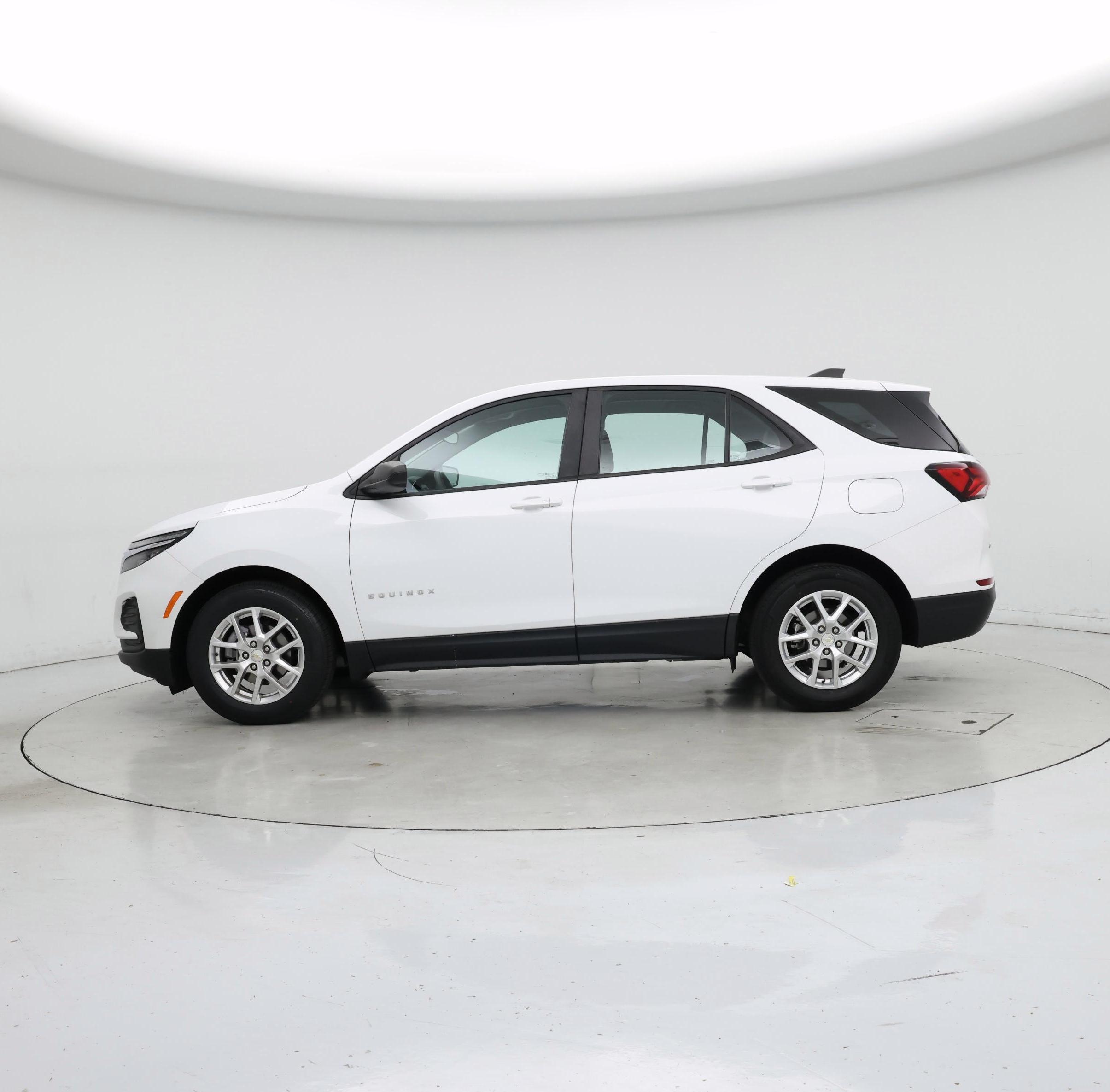 Thumbnail: 2022 Chevrolet Equinox - 3