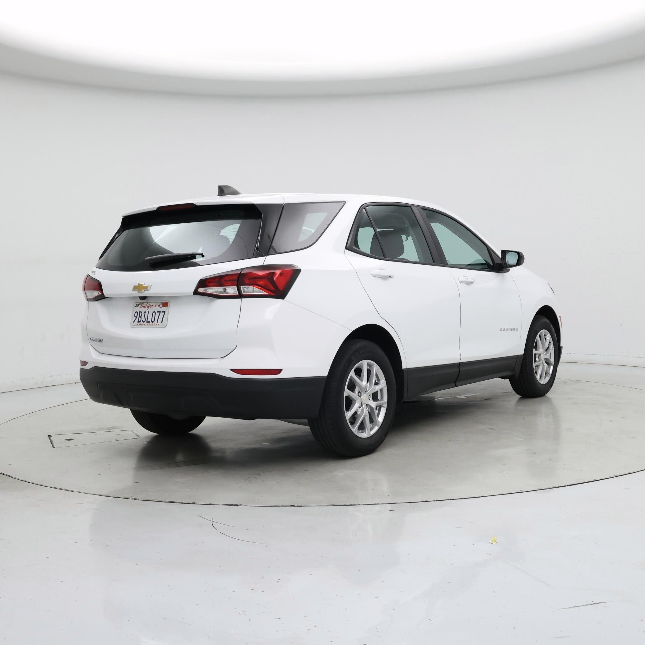 Thumbnail: 2022 Chevrolet Equinox - 8