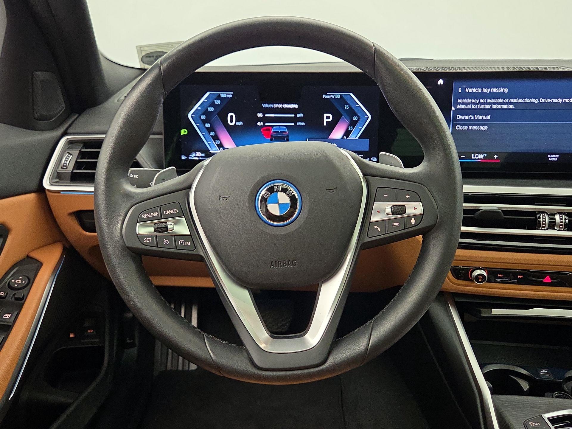 Thumbnail: 2023 BMW 3 Series - 10