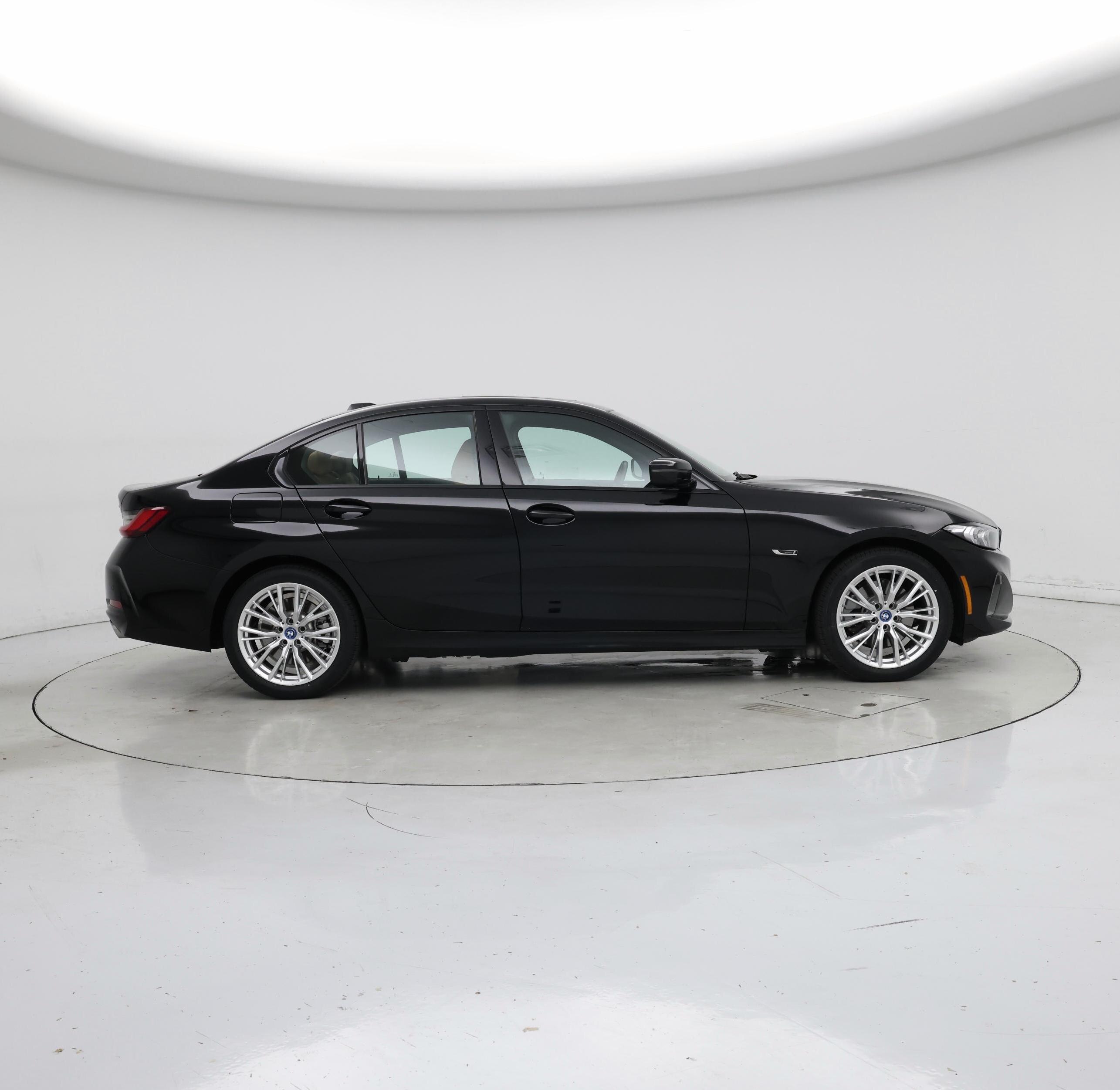 Thumbnail: 2023 BMW 3 Series - 7