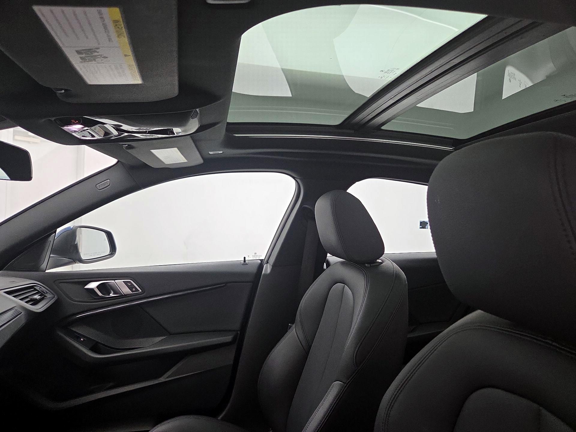 Thumbnail: 2023 BMW 2 Series - 20