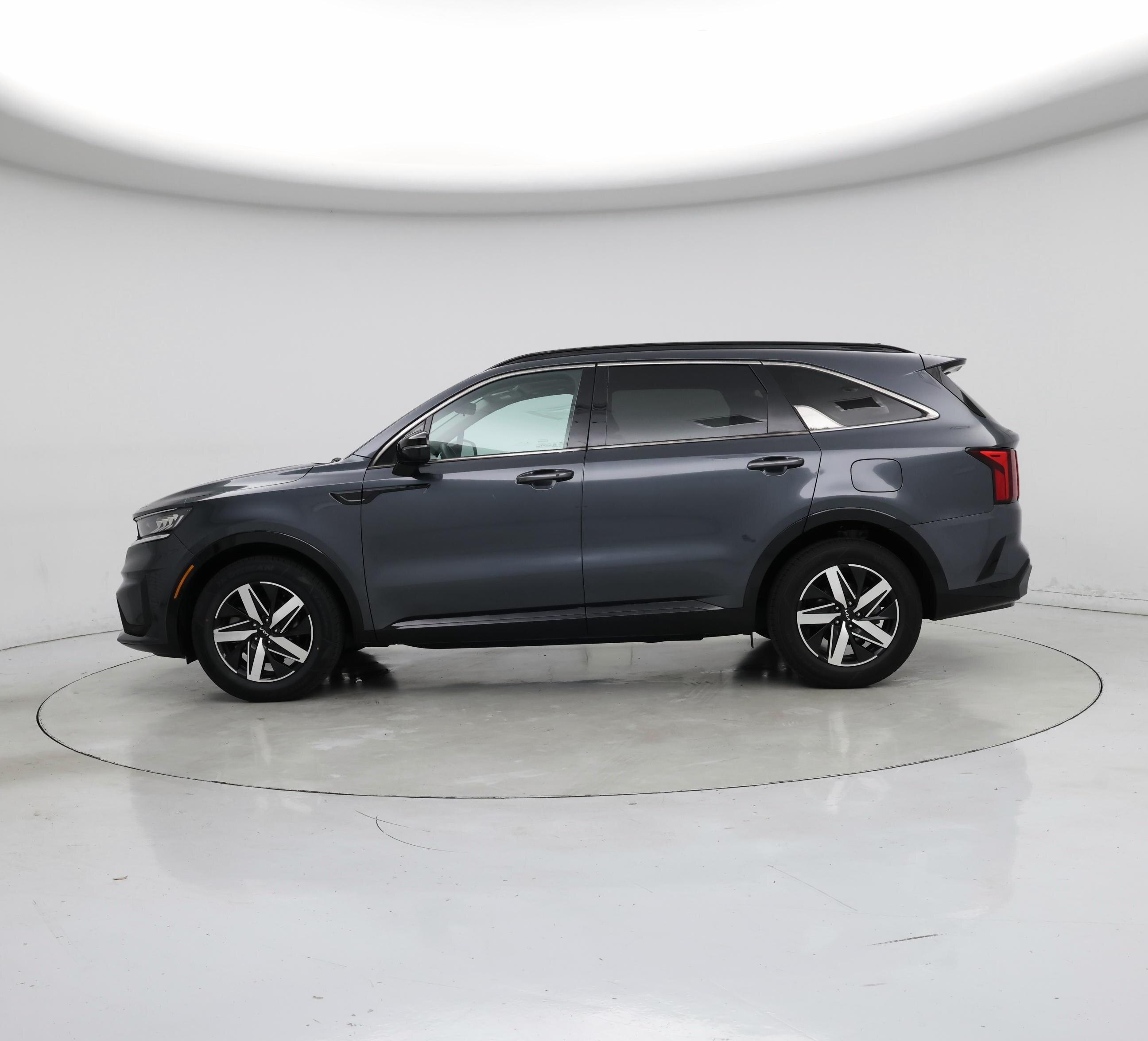 Thumbnail: 2022 Kia Sorento - 3