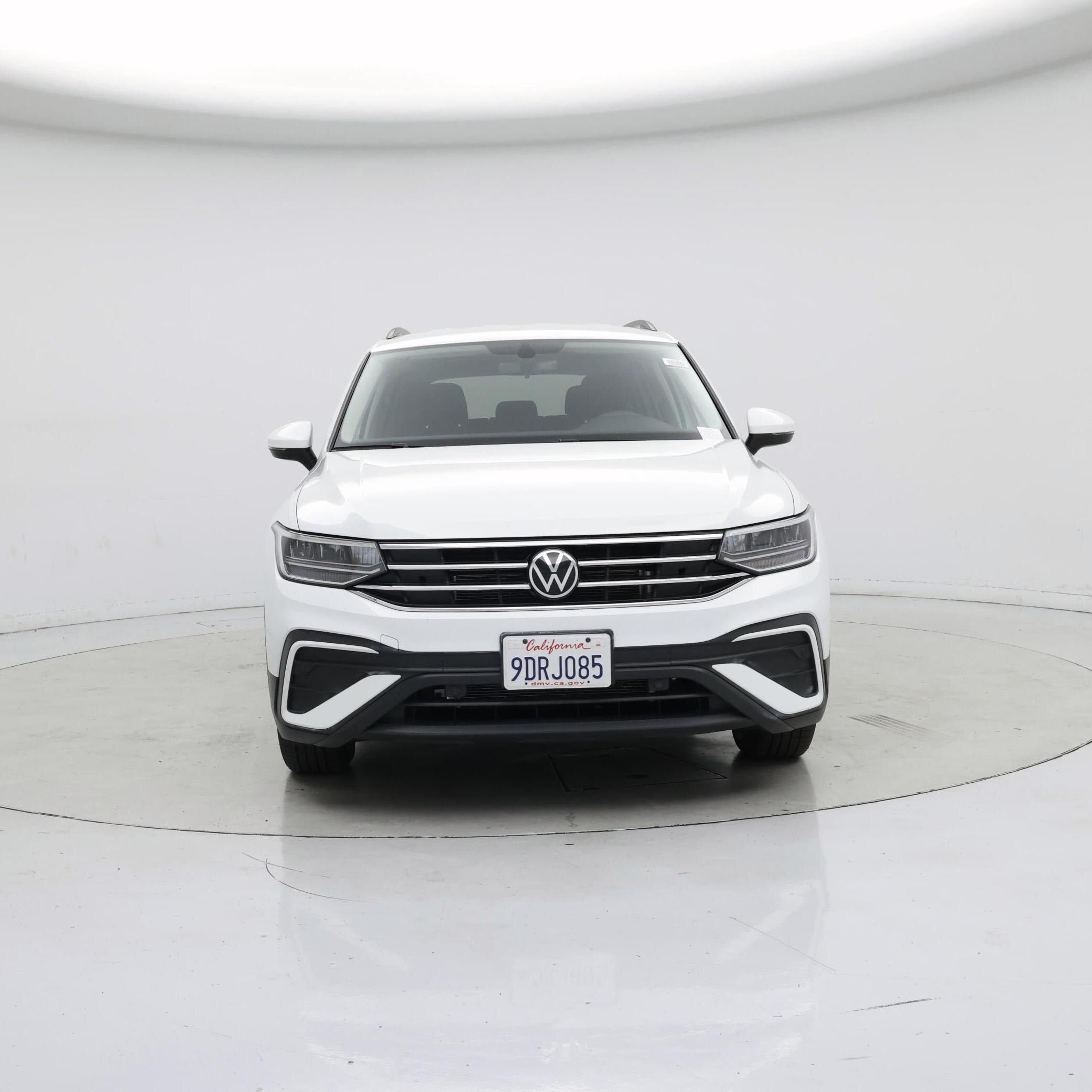 Thumbnail: 2023 Volkswagen Tiguan - 5