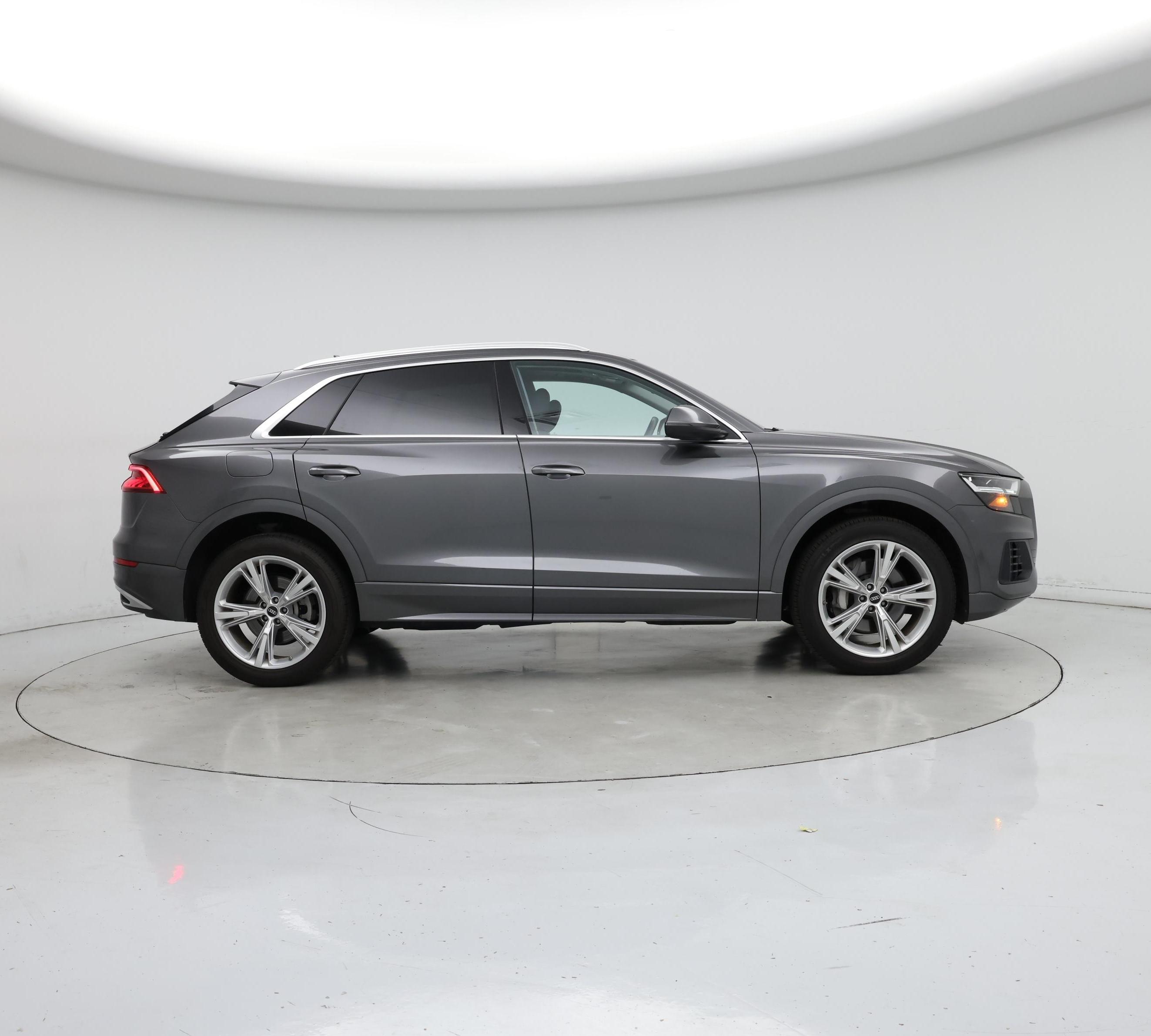 Thumbnail: 2022 Audi Q8 - 7