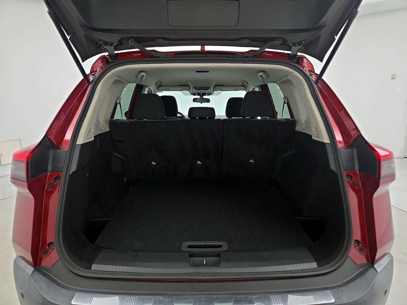 2022 Nissan Rogue SV - Photo 21