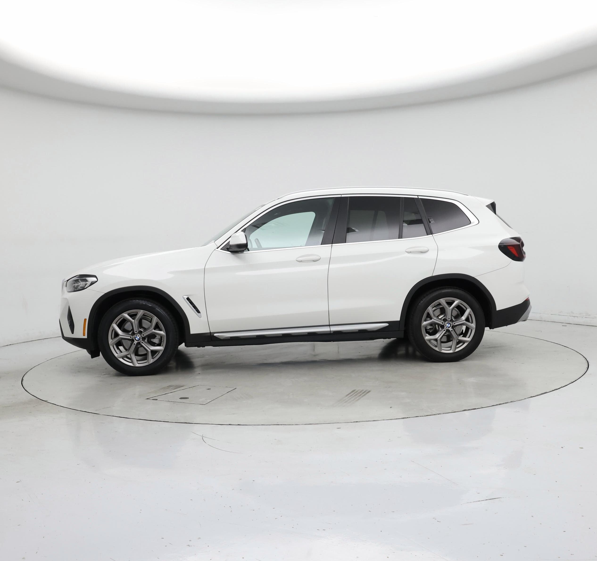 Thumbnail: 2022 BMW X3 - 3