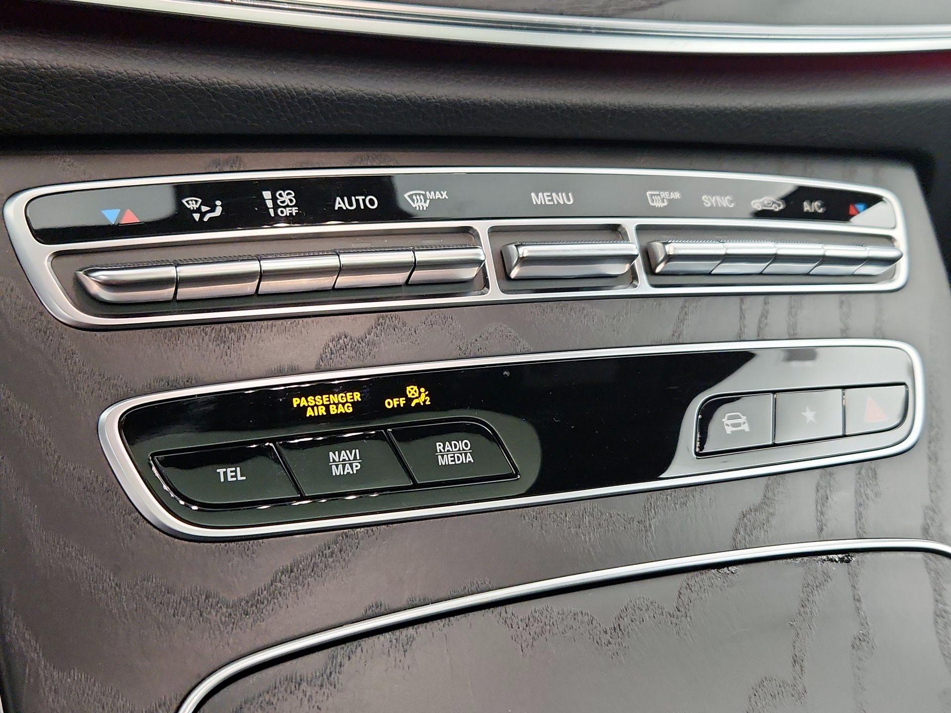 Thumbnail: 2021 Mercedes-Benz E-Class - 17