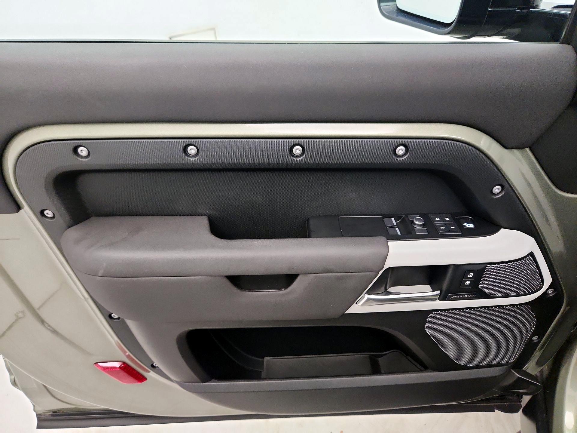 Thumbnail: 2021 Land Rover Defender - 12