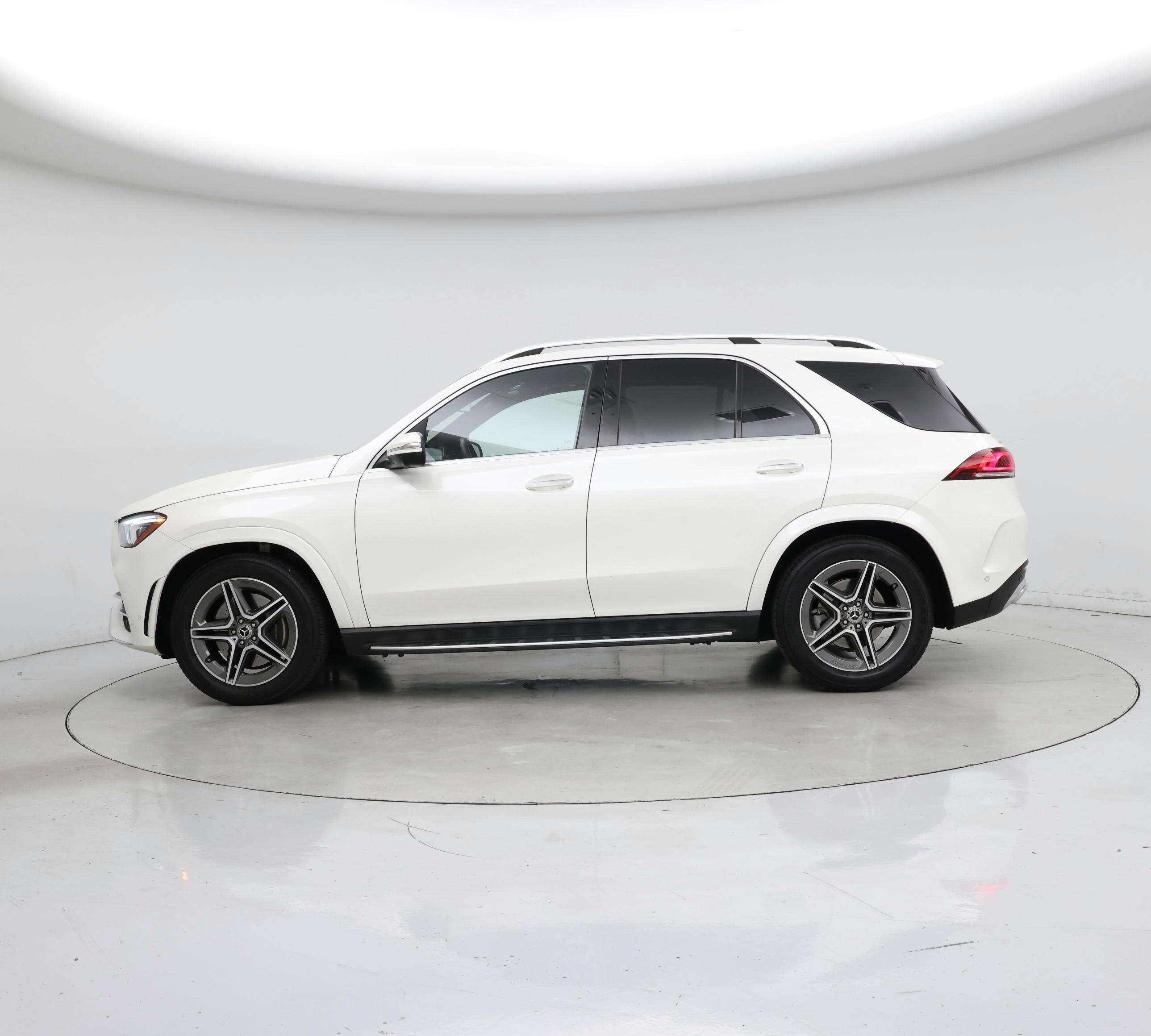 Thumbnail: 2020 Mercedes-Benz GLE - 3