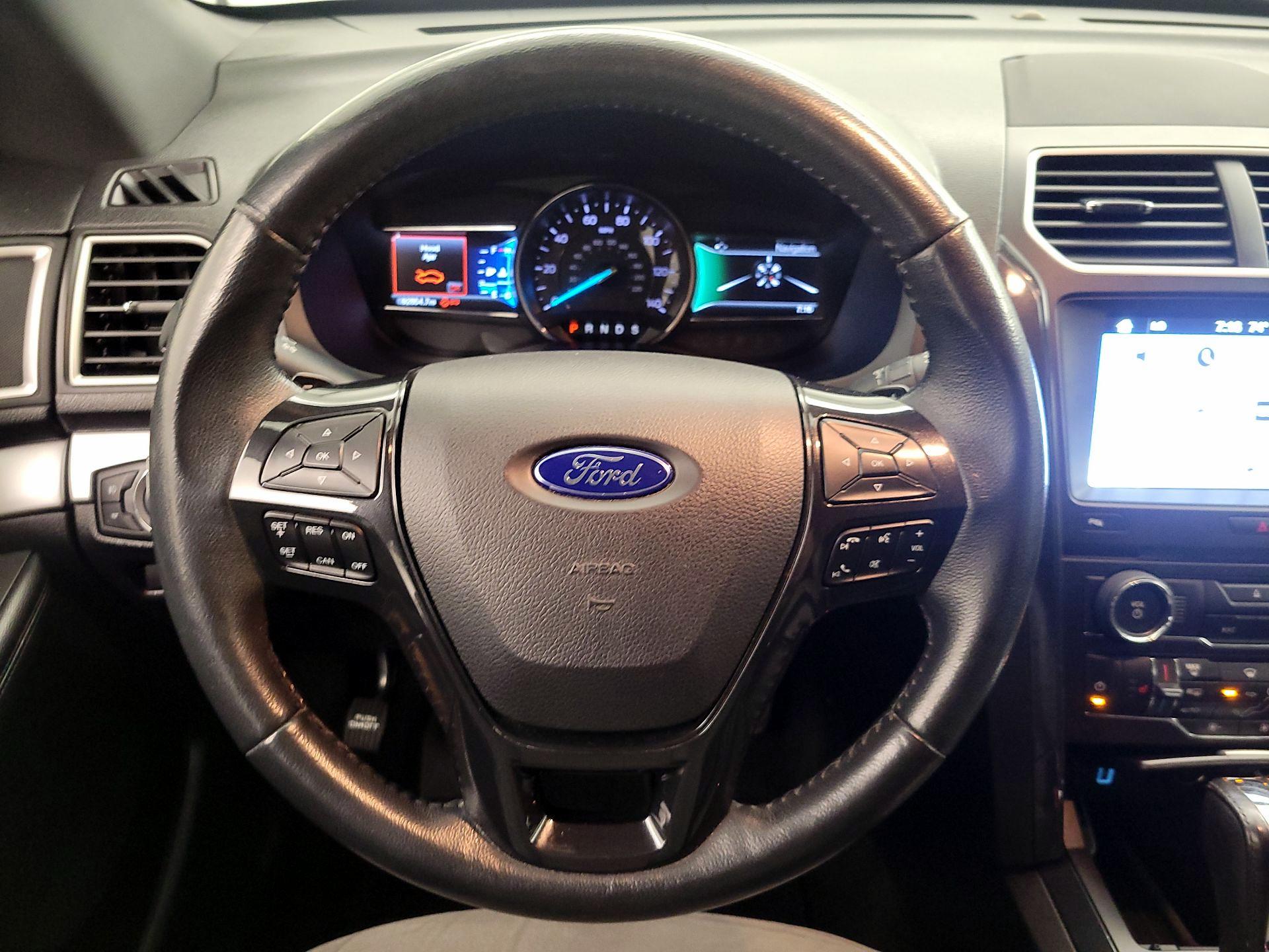 Thumbnail: 2017 Ford Explorer - 10