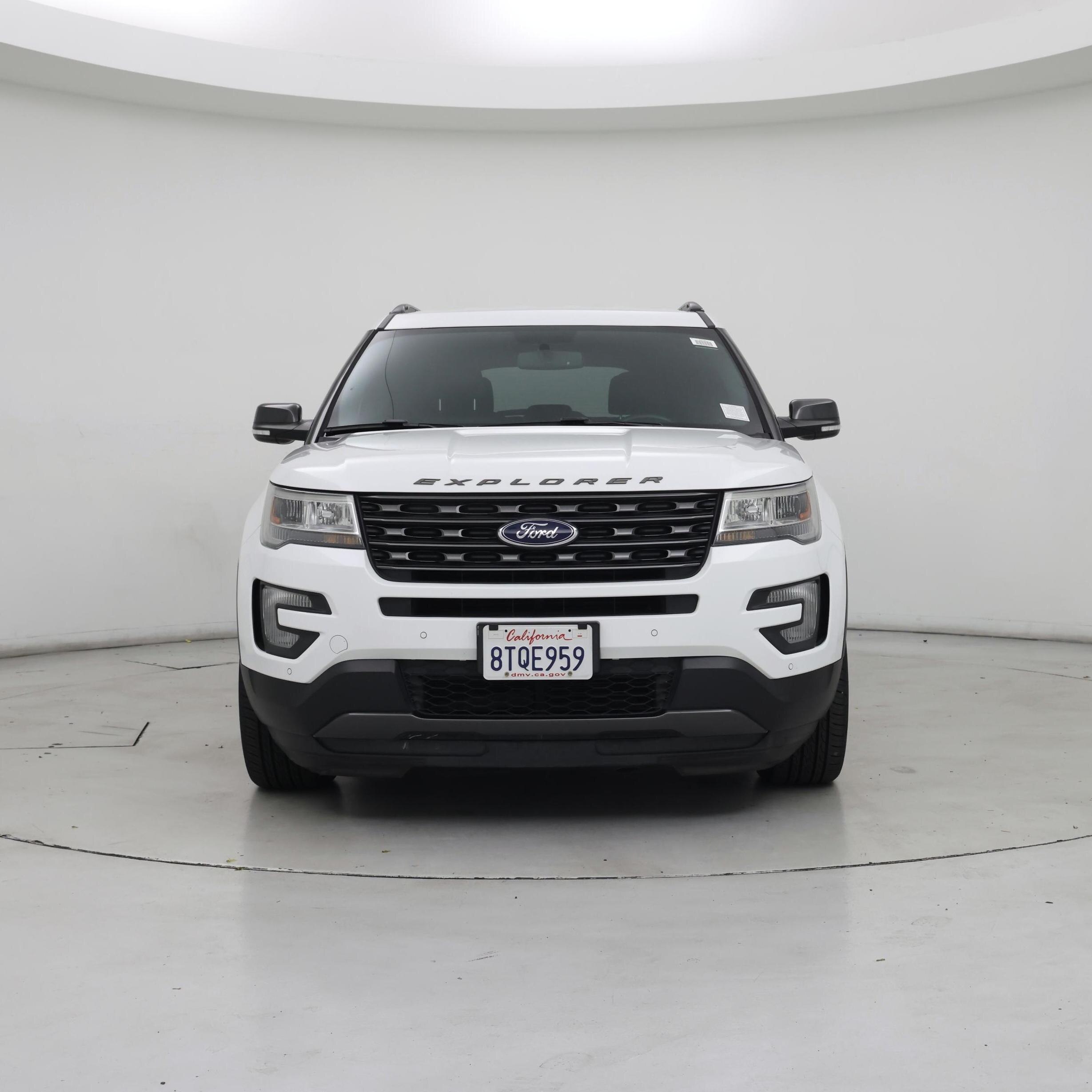 Thumbnail: 2017 Ford Explorer - 5