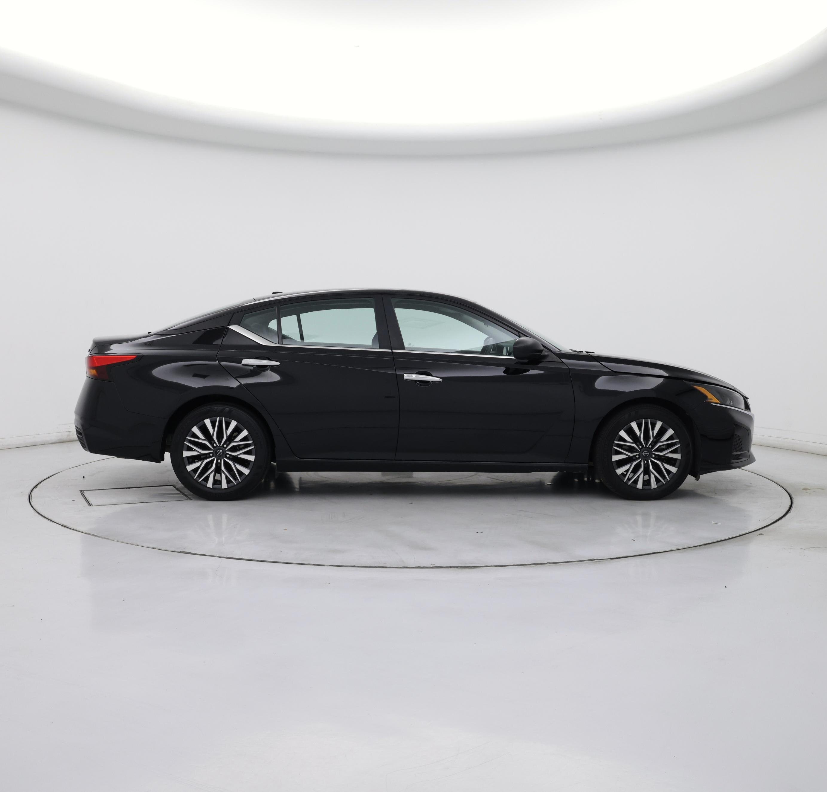 Thumbnail: 2024 Nissan Altima - 7