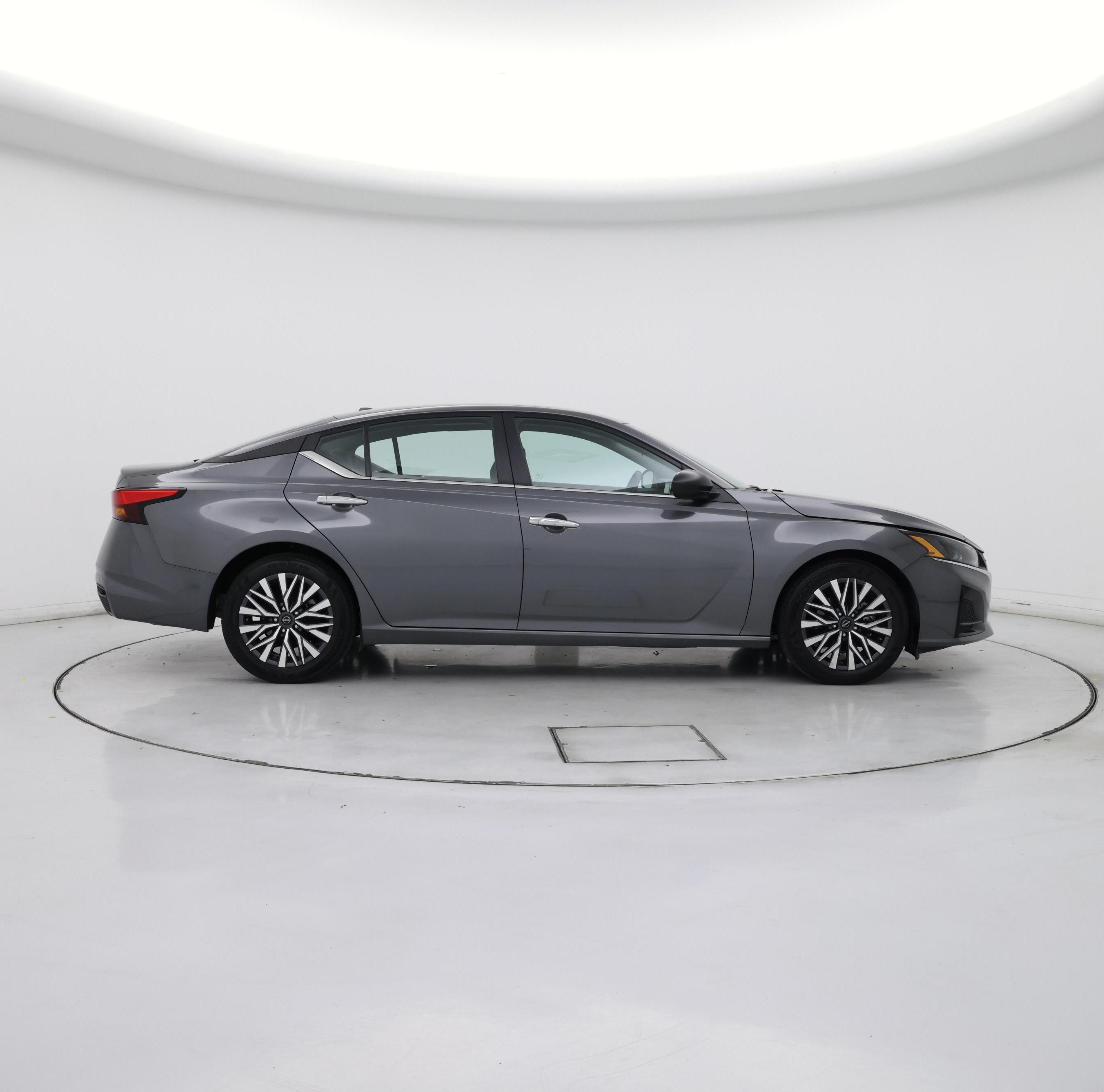 Thumbnail: 2025 Nissan Altima - 7