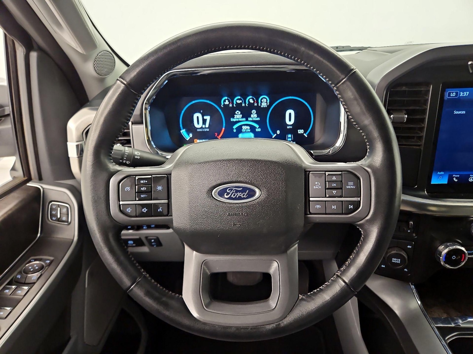 2023 Ford F-150 Lariat - Photo 11