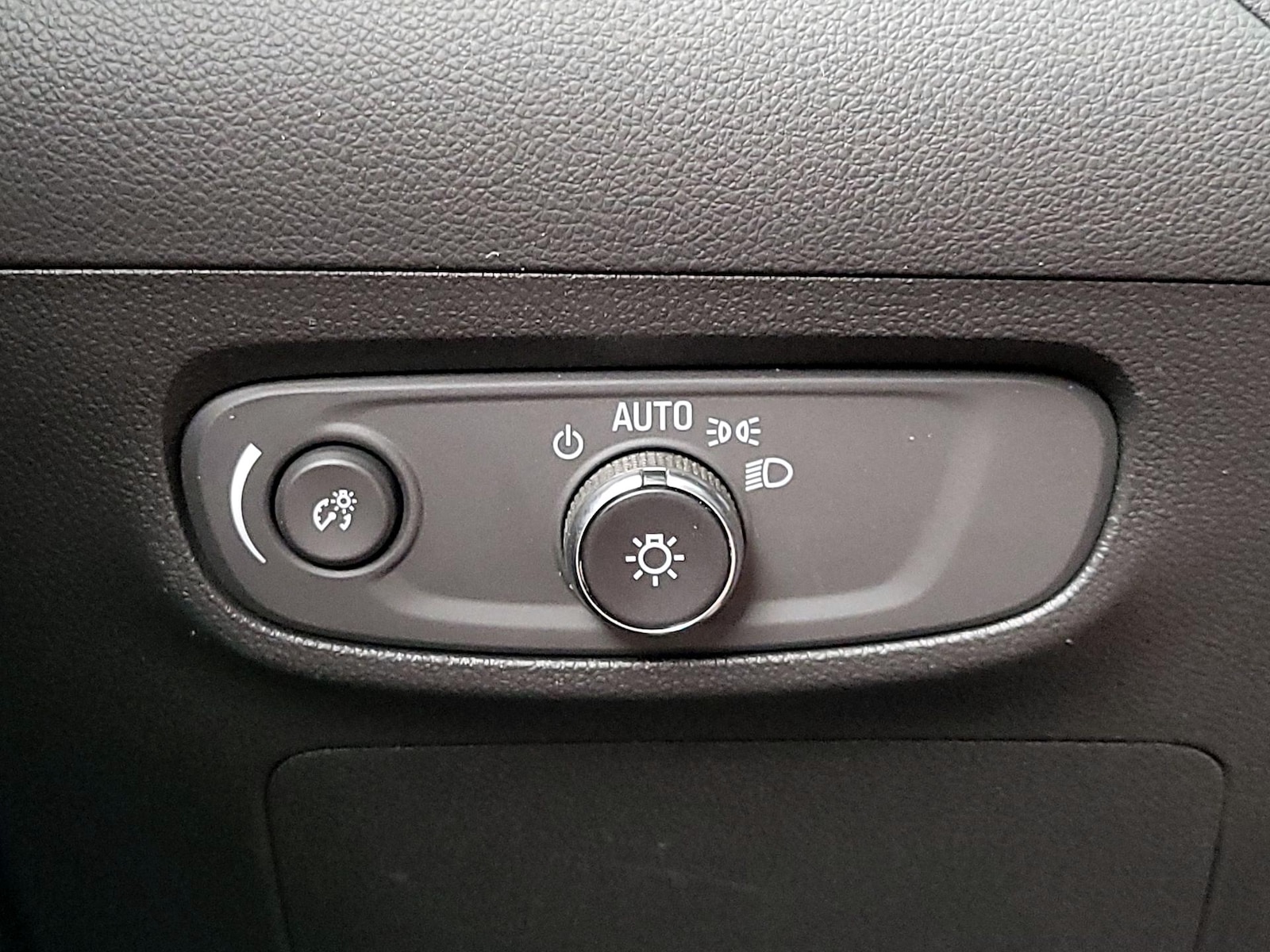 2025 Buick Encore GX Preferred - Photo 14