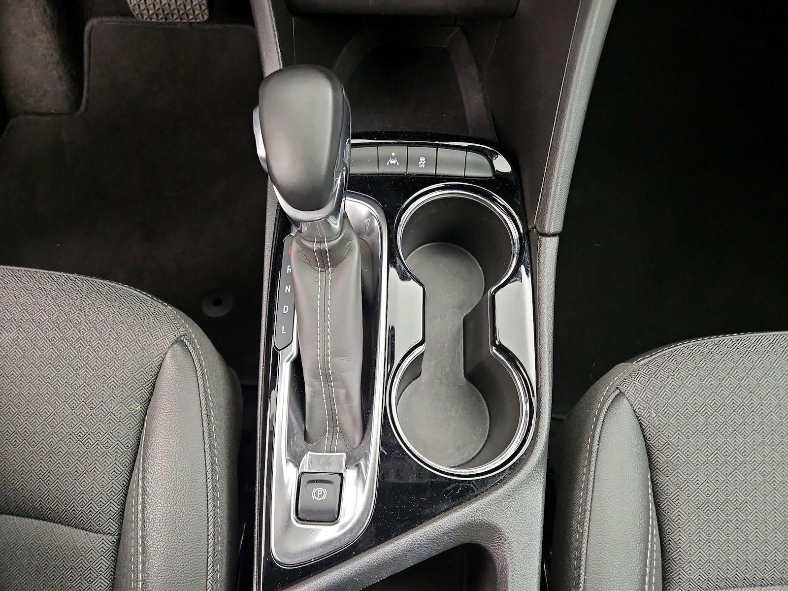 2025 Buick Encore GX Preferred - Photo 18