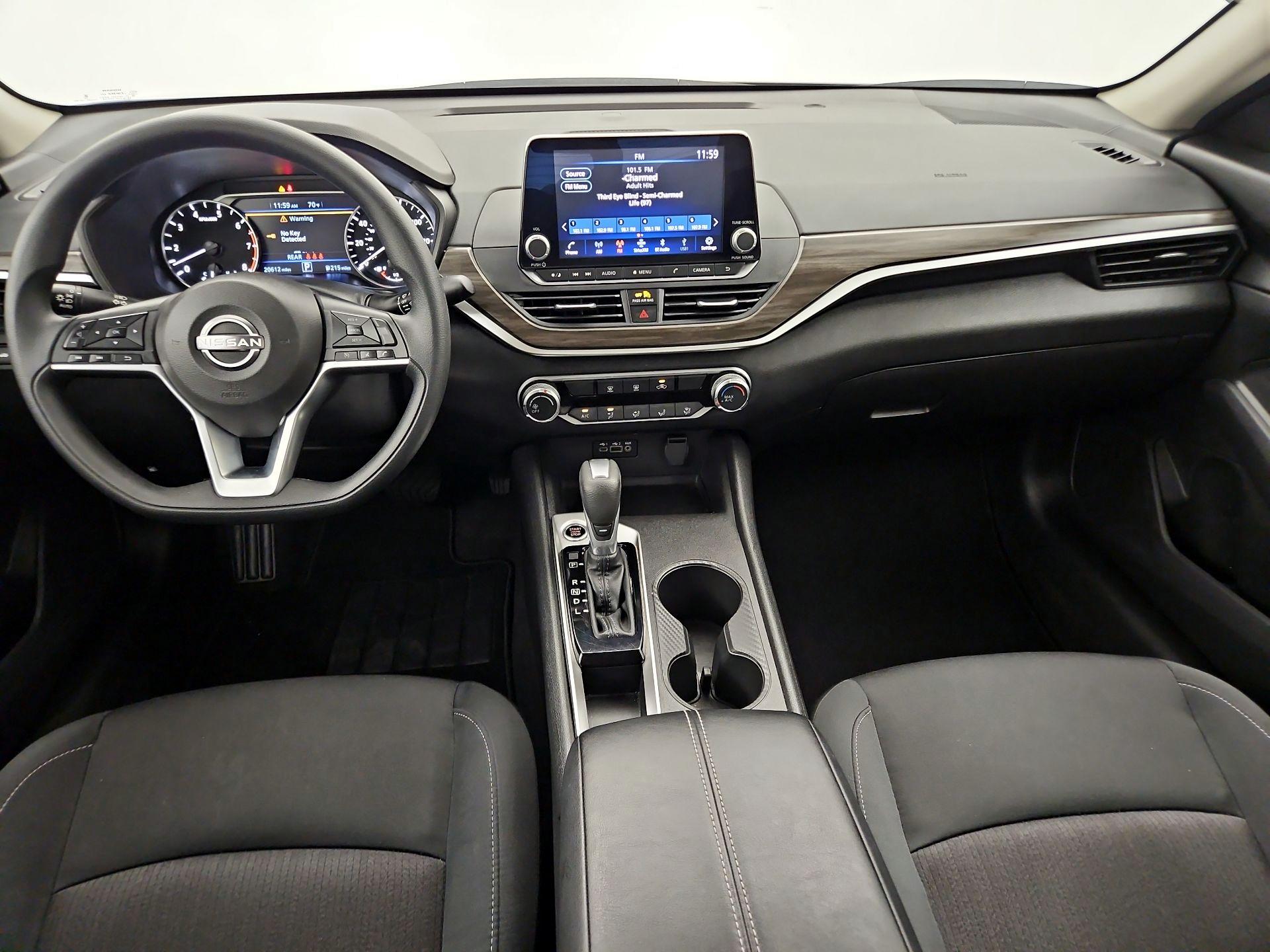 Thumbnail: 2025 Nissan Altima - 9
