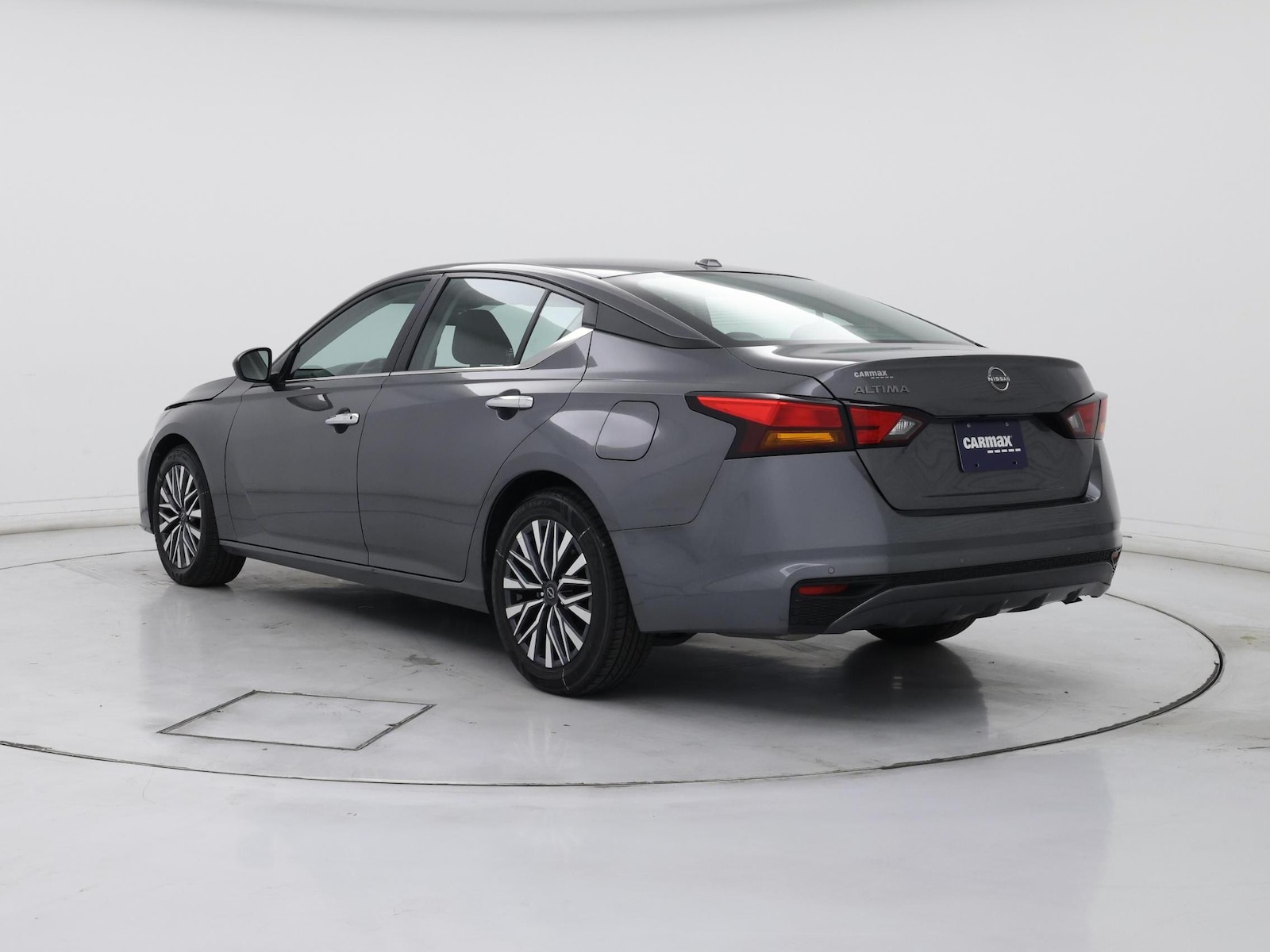 2025 Nissan Altima SV - Photo 3