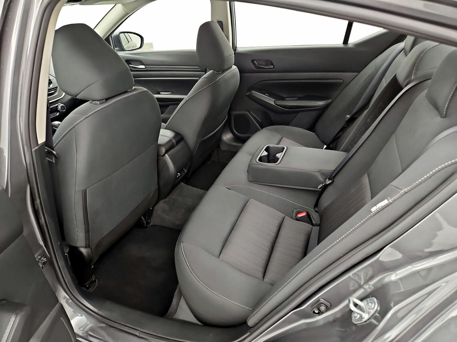 2025 Nissan Altima SV - Photo 20