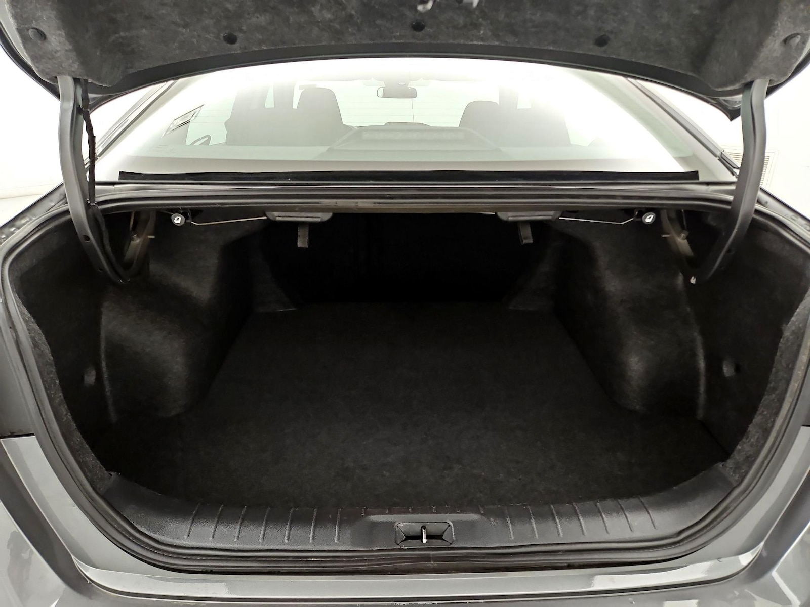 2025 Nissan Altima SV - Photo 21