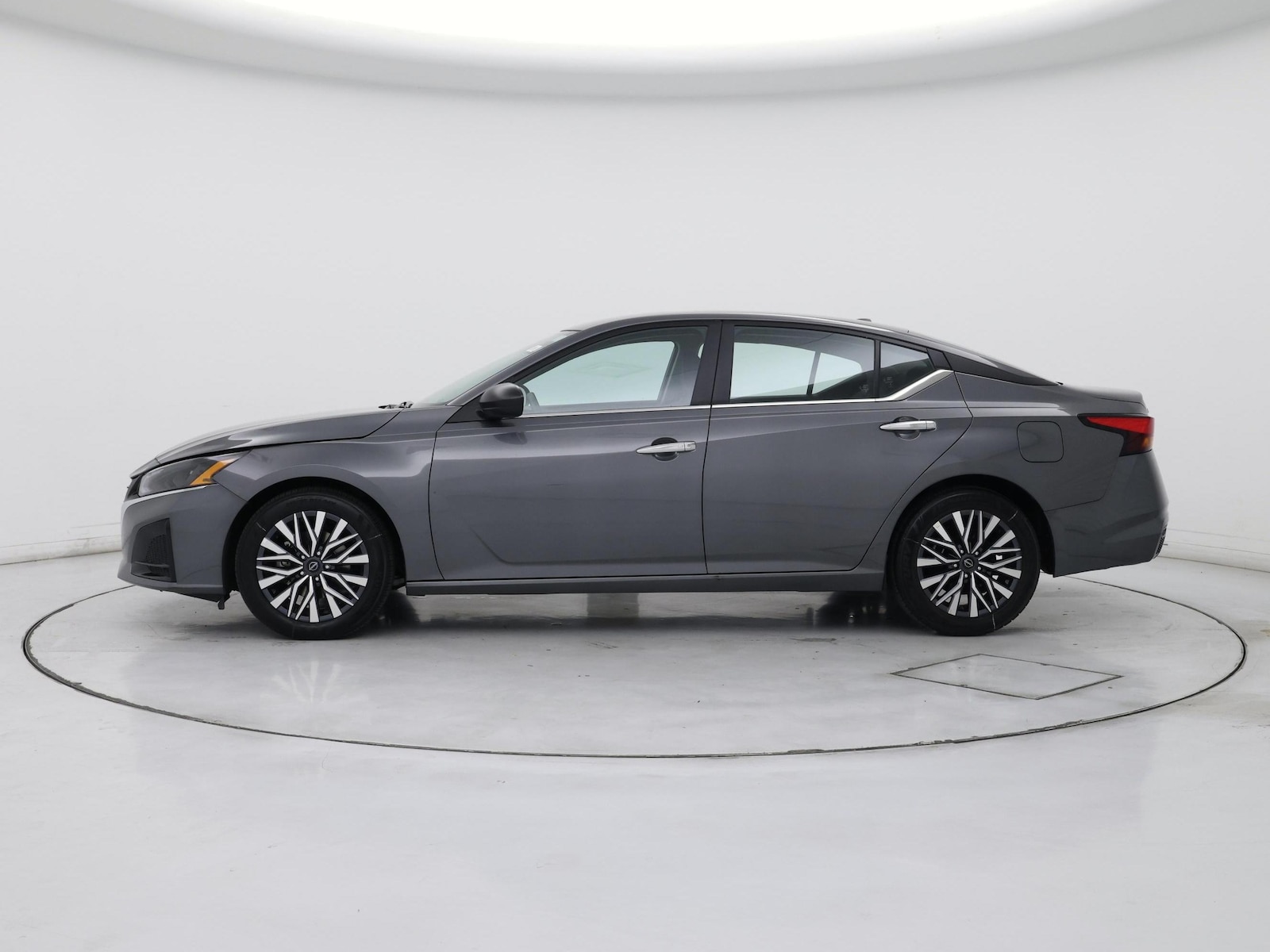 2025 Nissan Altima SV - Photo 4
