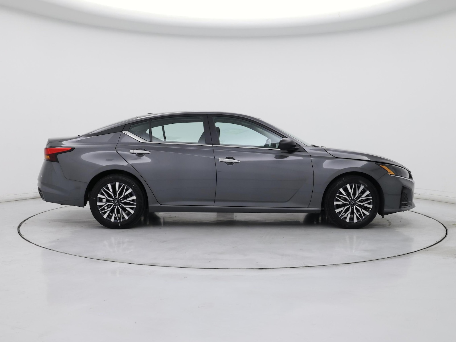 2025 Nissan Altima SV - Photo 8