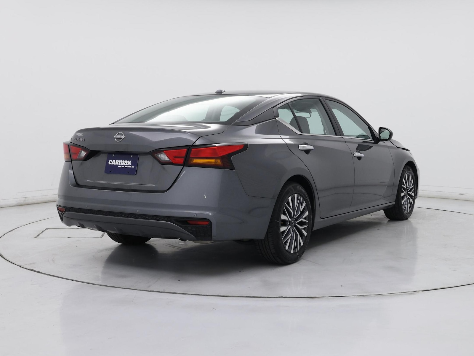 2025 Nissan Altima SV - Photo 9
