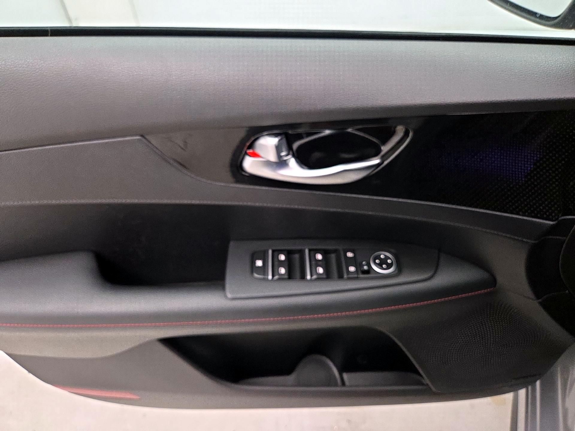 Thumbnail: 2024 Kia Forte - 12